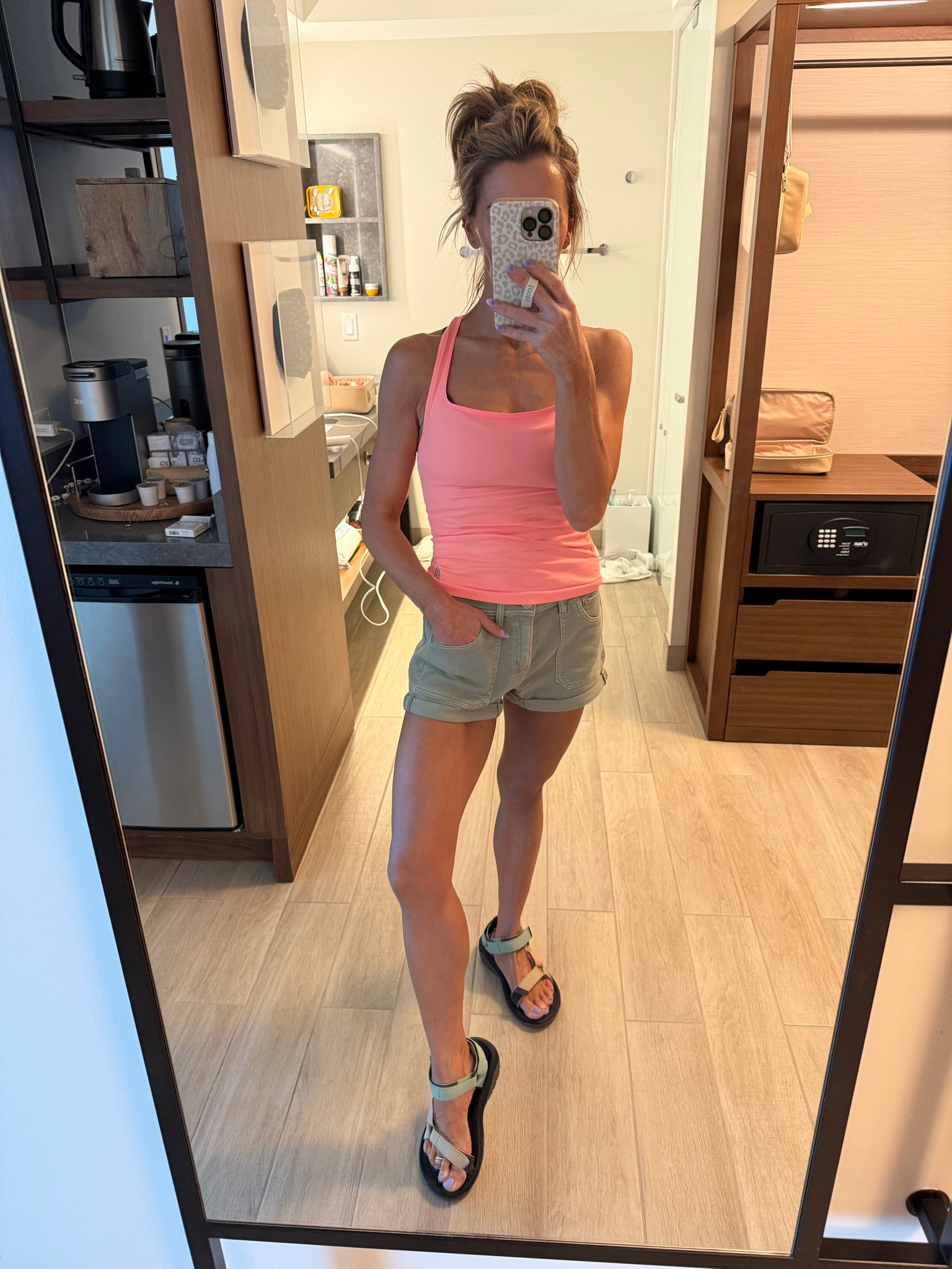 Hawaii day 2 ootd! 🌺

#LTKFitness #LTKStyleTip #LTKTravel