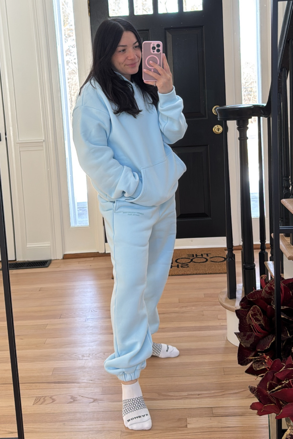 
Hoodie: medium
Pants: medium 

#LTKSaleAlert #LTKStyleTip #LTKSpringSale