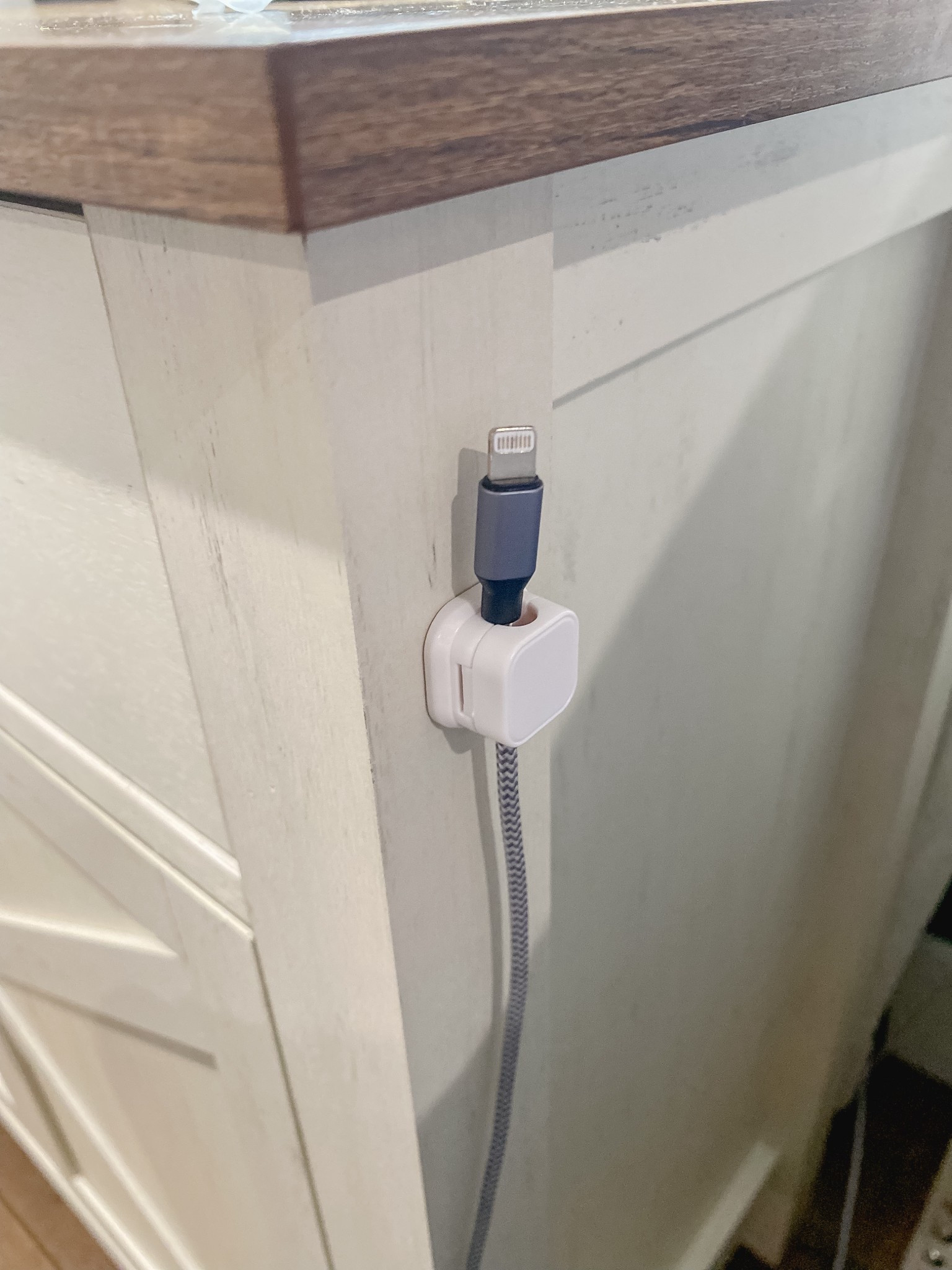 Cord holder. Comes in a pack of six. Great stocking stuffer idea for everyone in your family but especially your teens and men!

#LTKHoliday #LTKFamily #LTKGiftGuide