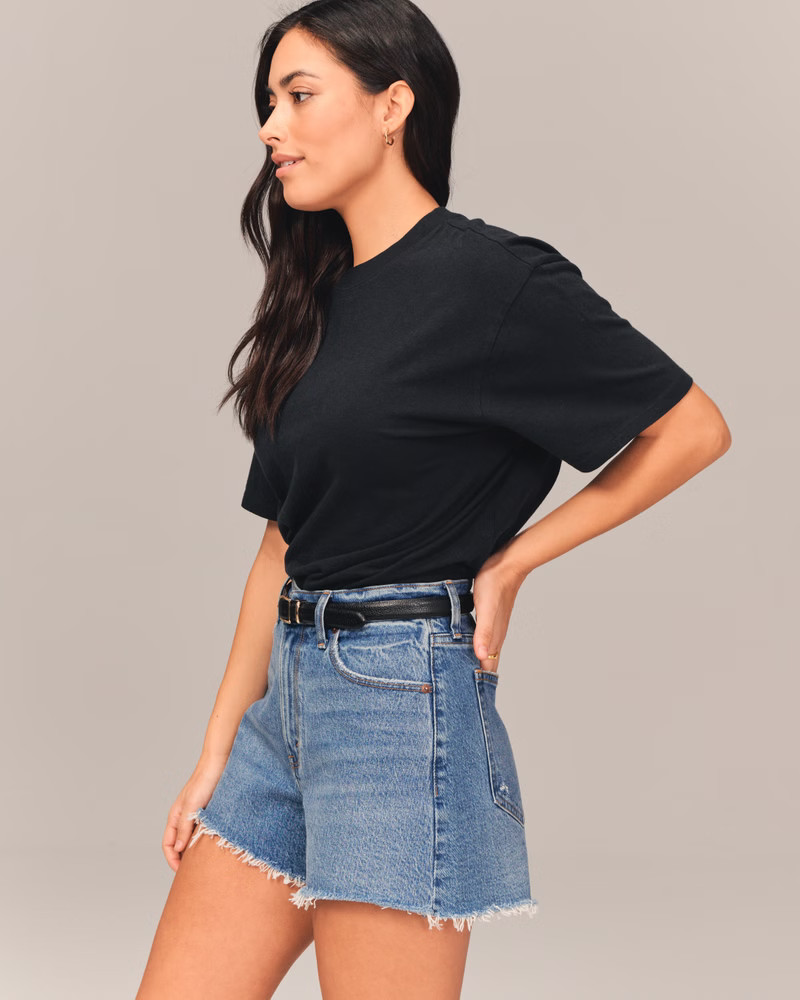 Curve Love High Rise 90s Cutoff Short | Abercrombie & Fitch (US)