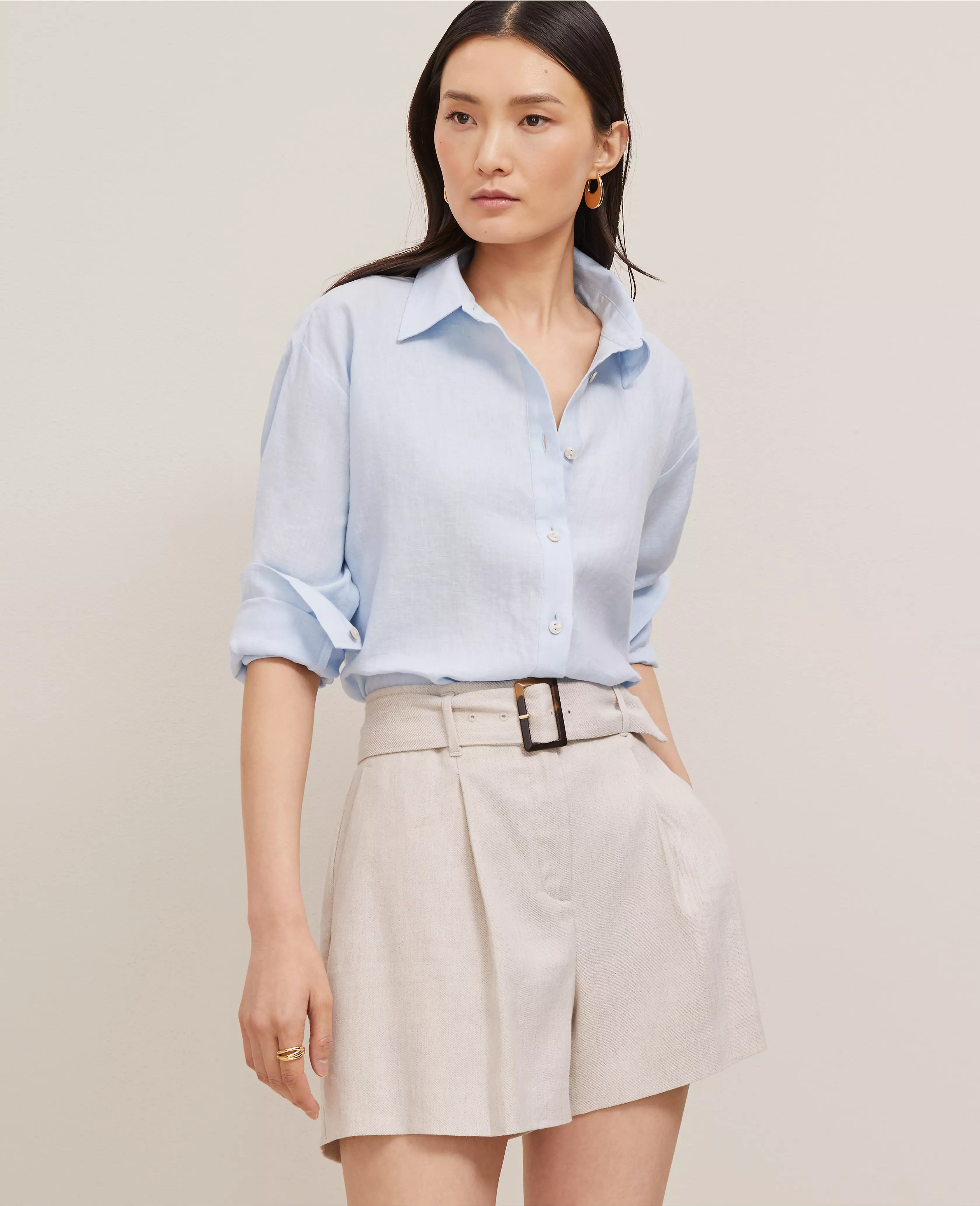 The Petite Belted Short in Linen Twill | Ann Taylor