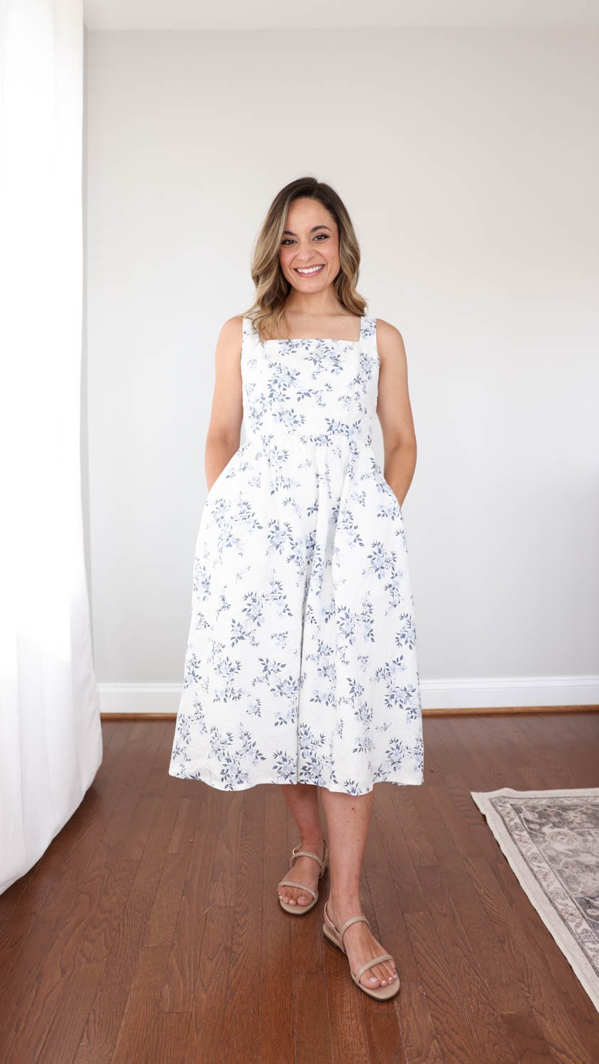 One of our favorite linen dresses from @Quince now comes in petite! It’s a great fit all around, fully lined with adjustable straps and 100% linen. Perfect for summer!

Fit & Flare Midi Dress: petite xs 

#quincepartner
