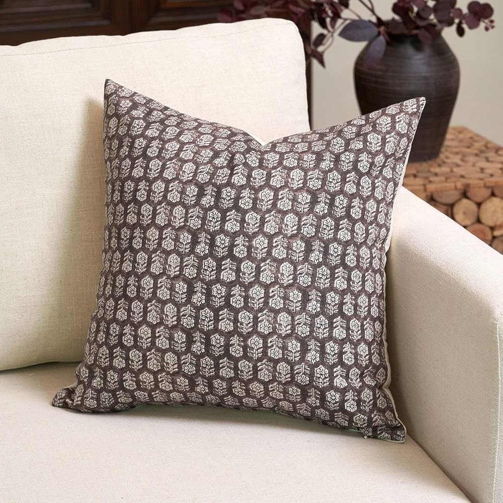 Amor Virisso Floral Pillow Covers 18x18 Couch Pillows for Living Room Farmhouse Neutral Pillow Co... | Amazon (US)