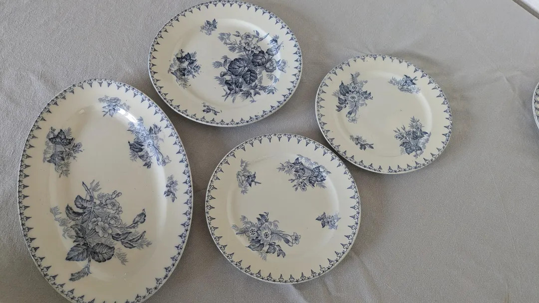 Sarreguemines U&C Flore oval serving platter, dinner plate, 2 dessert plates-Retro Vintage Antiqu... | Etsy (US)