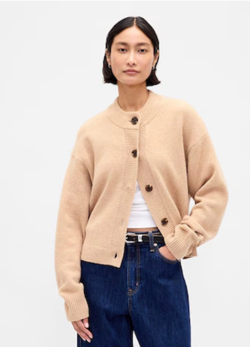 Sweater weather!

Gifts for mom, gifts for her, gifts for wife

#LTKHoliday #LTKFindsUnder100 #LTKGiftGuide