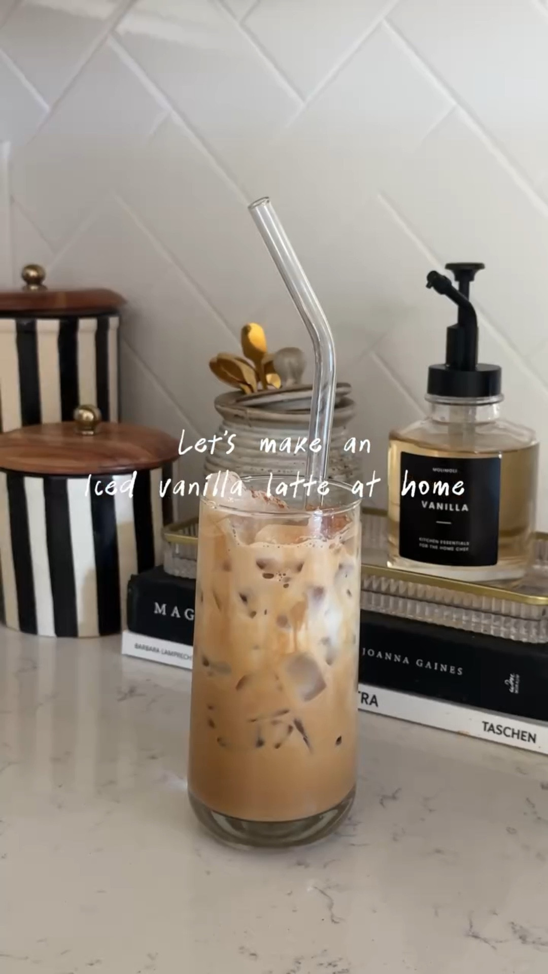how I make my at home iced vanilla latte 🧊 ☕️
—
+ @starbucks dark roast verona
+ @torani French vanilla syrup 2-3 pumps
+ @chobani vanilla creamer 2 caps
+ @lactaid whole milk or @oatly barista oat milk