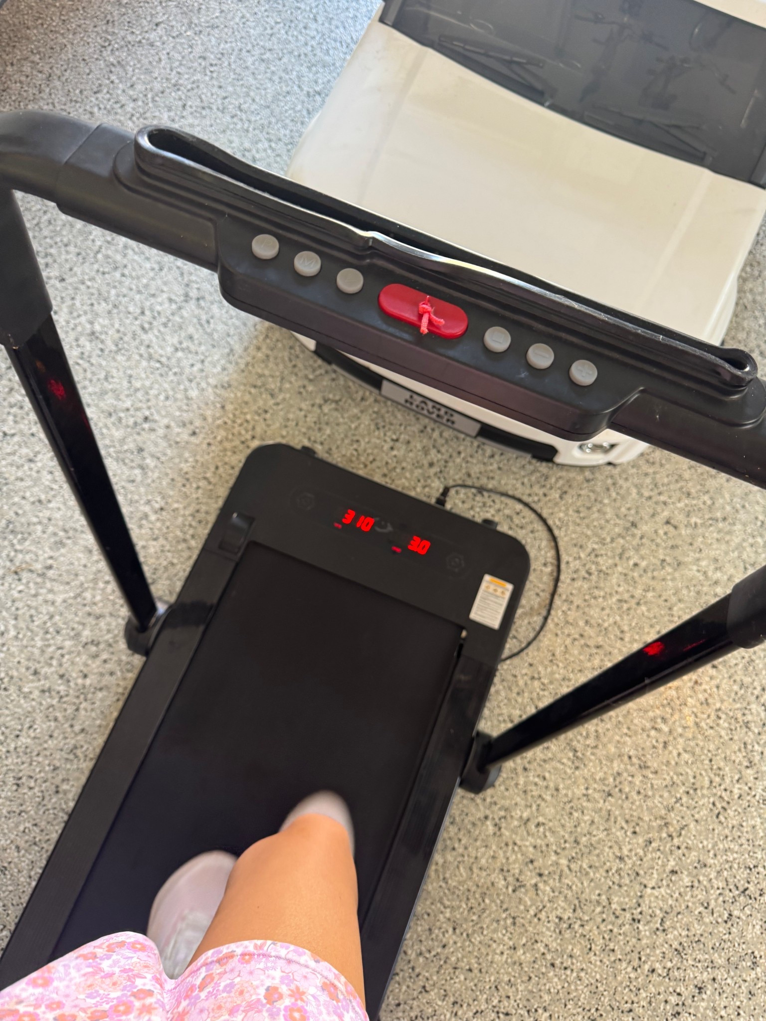 Walking pad .. Amazon 

#LTKGiftGuide #LTKStyleTip #LTKActive