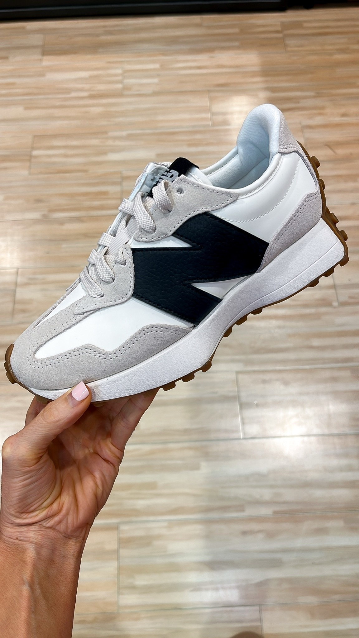 Rare sale on New Balance 327! The most comfortable shoes I own! TTS

#LTKSaleAlert #LTKActive #LTKfitnessgoals