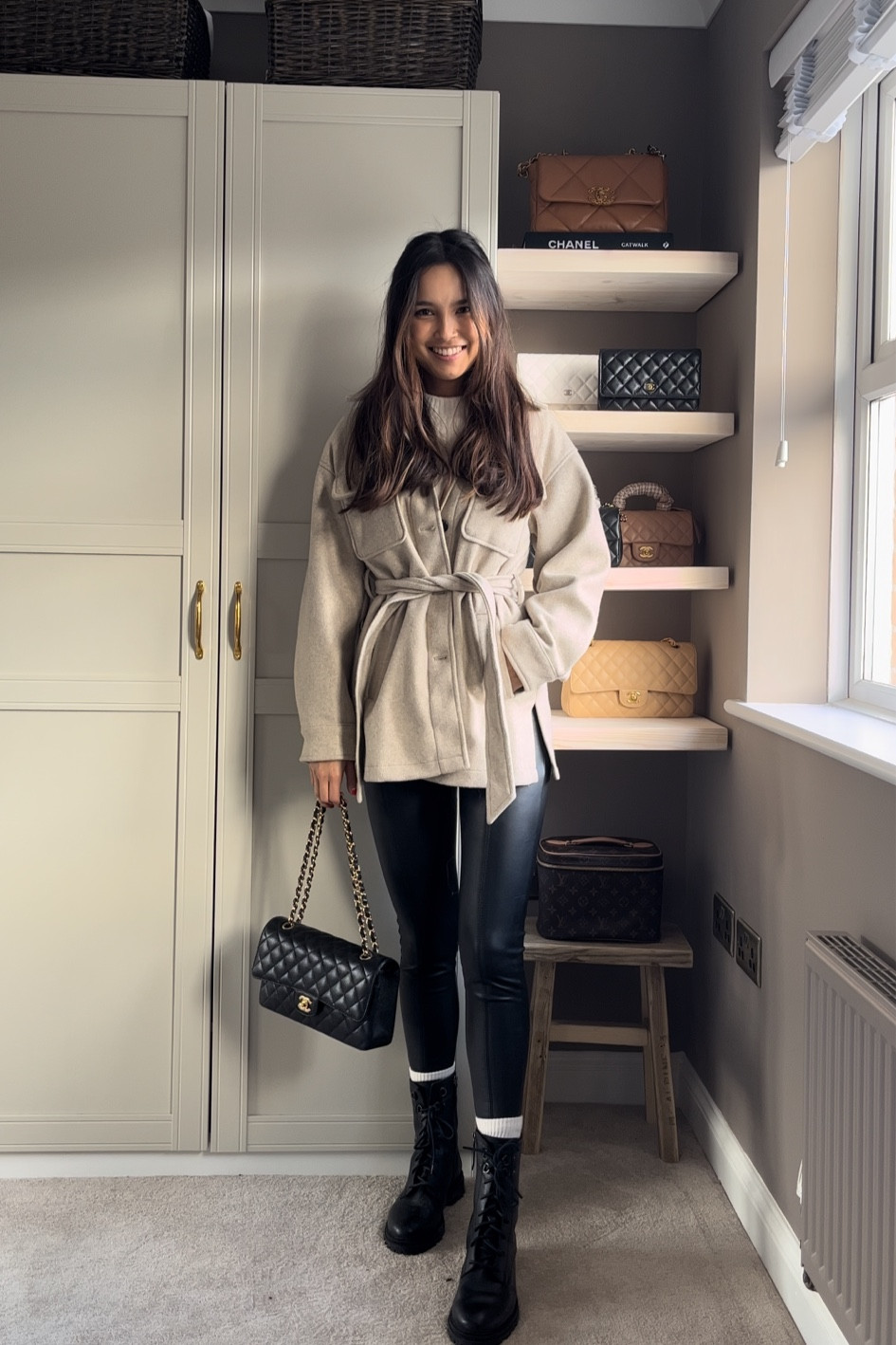 Love how warm these leather leggings are with fleece inside, they’re pretty much all I wear in the winter with big fluffy socks and boots ❄️

These are the M&S leather leggings but I have nude ones from Newlook that I love equally so I’ve tagged these as the Marks ones are out of stock!

#LTKitbag #LTKstyletip #LTKshoecrush