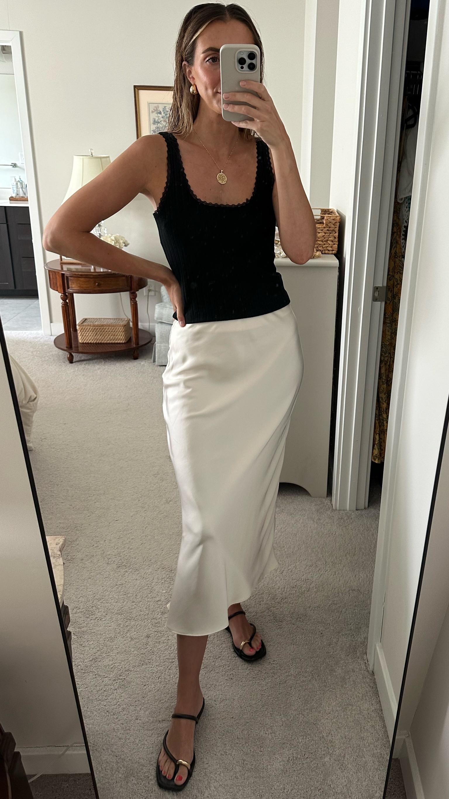 a little Carolyn Bessette moment 🖤

#LTKFindsUnder100 #LTKFindsUnder50 #LTKStyleTip