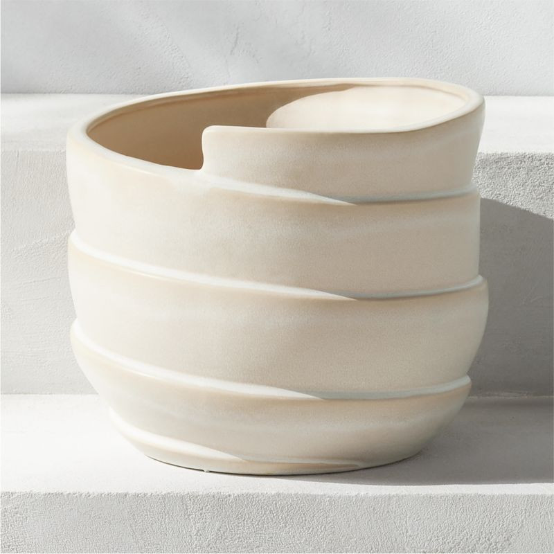 Trava Modern Ribbed Green Clay Outdoor Planter Large | CB2 | CB2