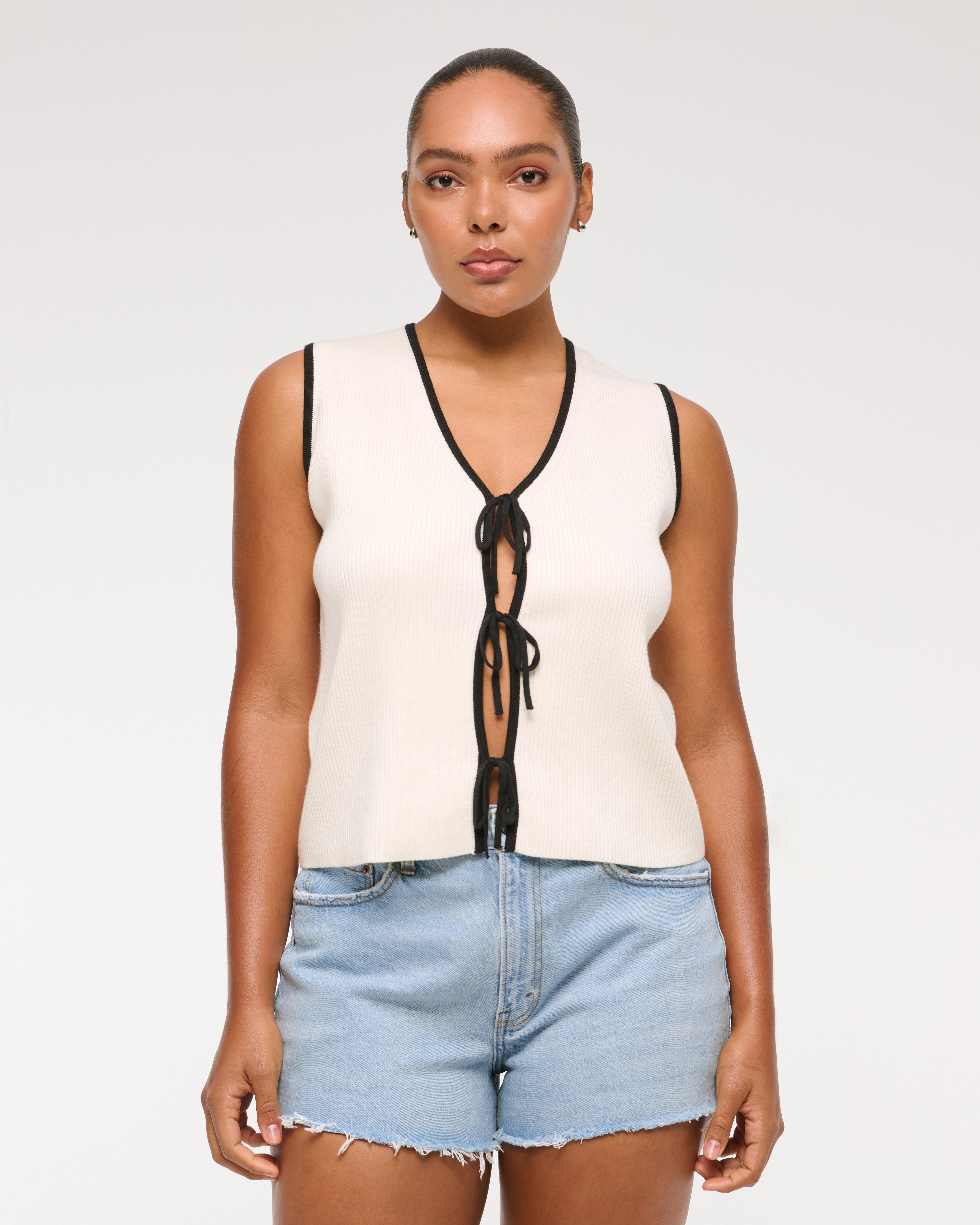 Curve Love High Rise Mom Short | Abercrombie & Fitch (US)