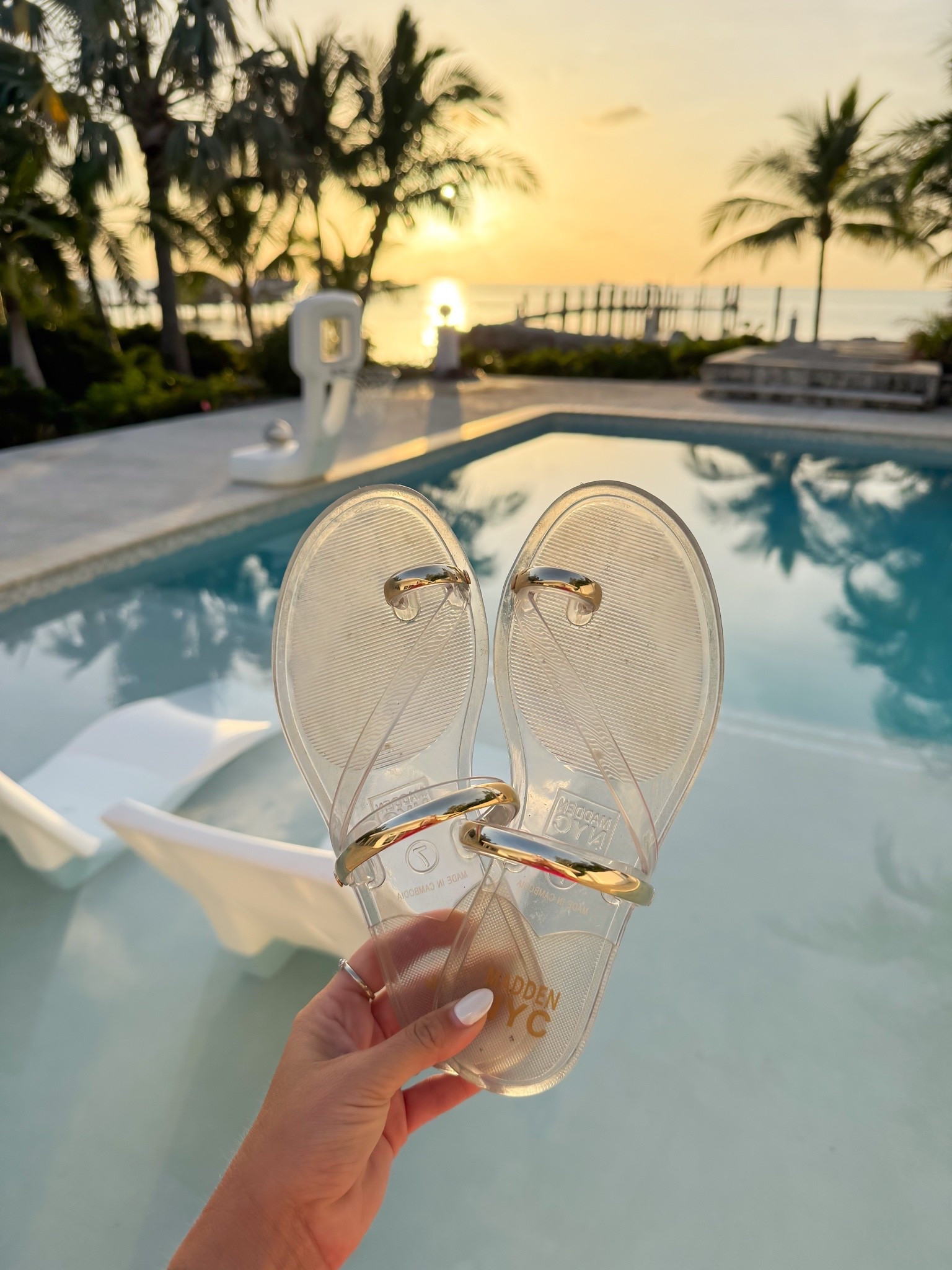 These sandals are SO cute & comfy!

#LTKootd #LTKgrwm #LTKTravel