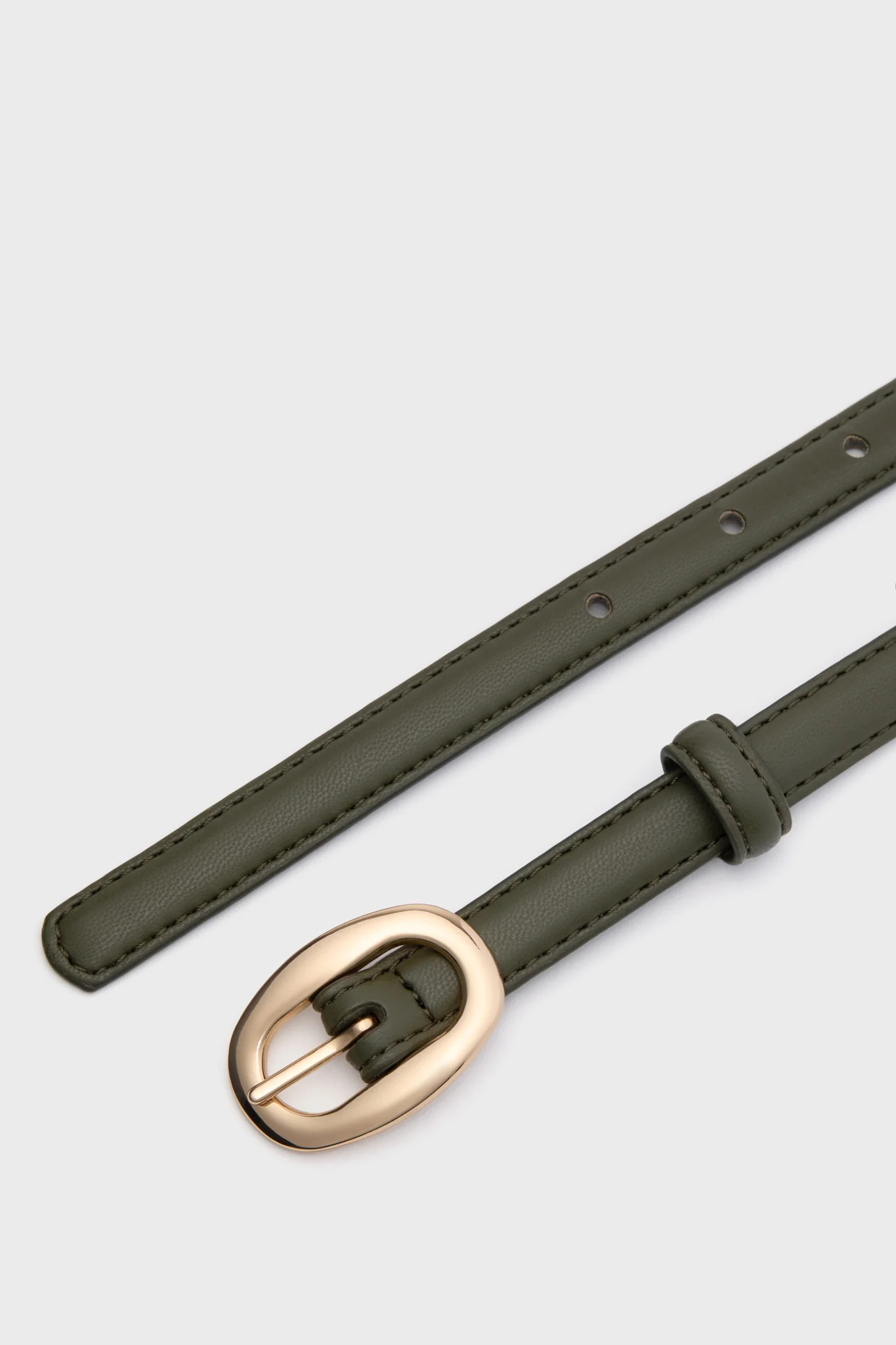 Olive Oval Buckle Skinny Belt | Tuckernuck (US)