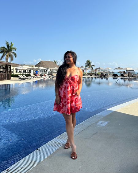 Missing Jamaica! Wore this gorgeous red floral mini dress (size S), perfect for any luxury beach vacation ❤️ @freepeople #freepeople 

#LTKFestival #LTKTravel #LTKParties