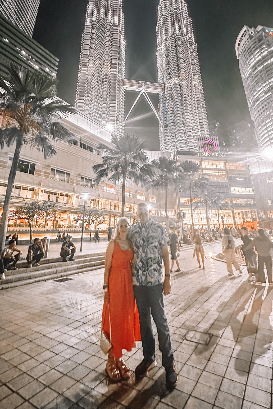 Orange makes for a great pop of color in your wardrobe. This color transitions well from summer to fall too. 
Hint: Halloween 🎃 
It’s also football season (college and Pro) and we’re from Tennessee, so GO VOLS! 
GO BIG ORANGE! 🧡🧡🧡🧡

#LTKstyletip #LTKU #LTKSeasonal