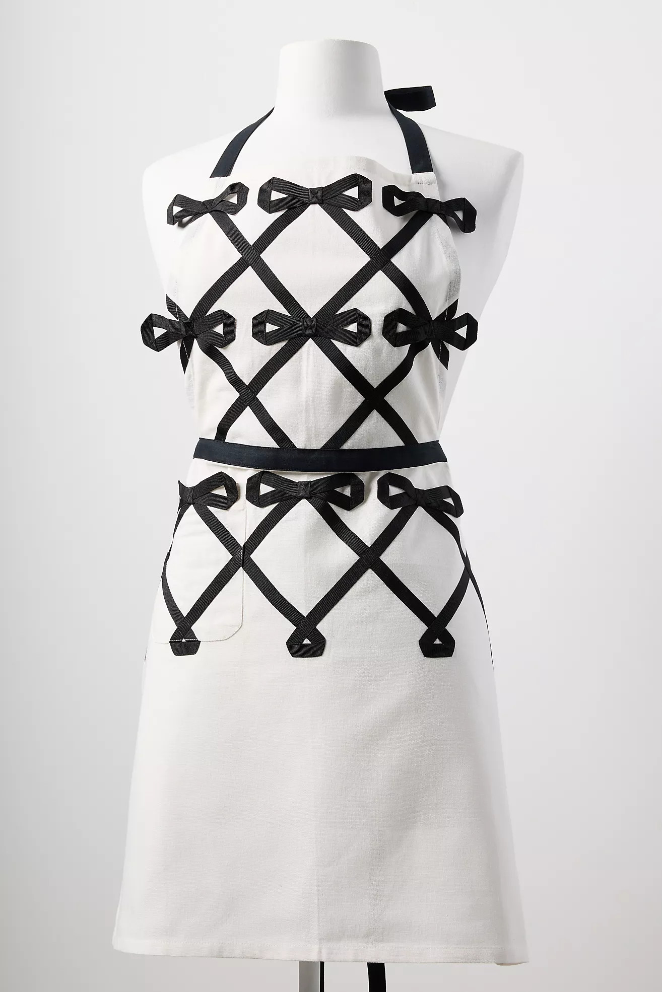 Benedita Bow Apron | Anthropologie (US)