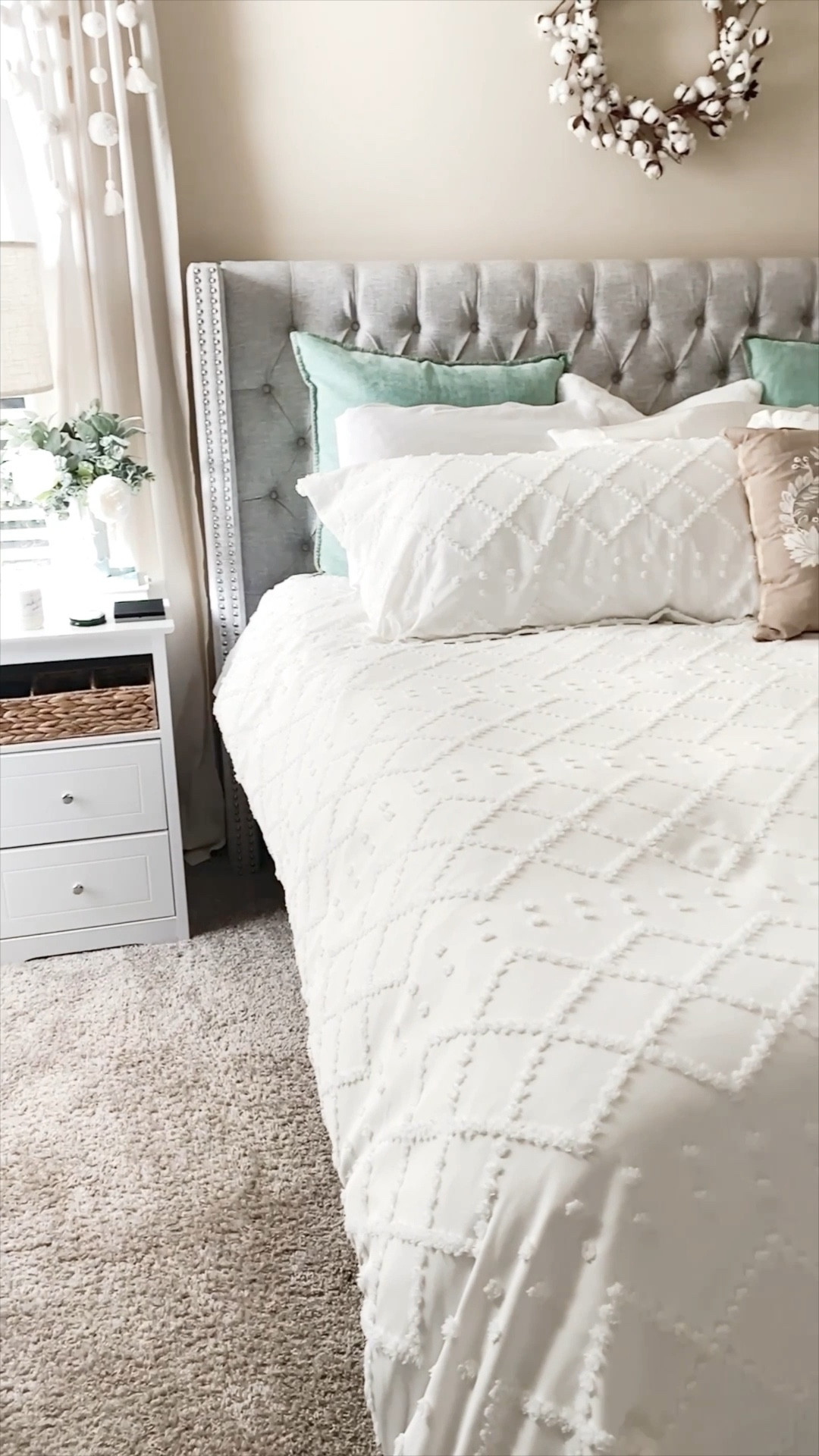 Loving this boho bedroom makeover so much! This checkered throw is so cute and cozy, I found it on Amazon! Perfect for the transition from Summer to Fall! This gorgeous bedding is on sale now for early prime day deals!

My headboard is from Wayfair! 

Amazon | boho bedroom | checkered throw | home decor | bedroom decor | wayday | Tufted headboard | boho curtains | faux fur rug | cotton wreath | farmhouse bedroom | prime day | wayday

#LTKSaleAlert #LTKxPrimeDay #LTKHome