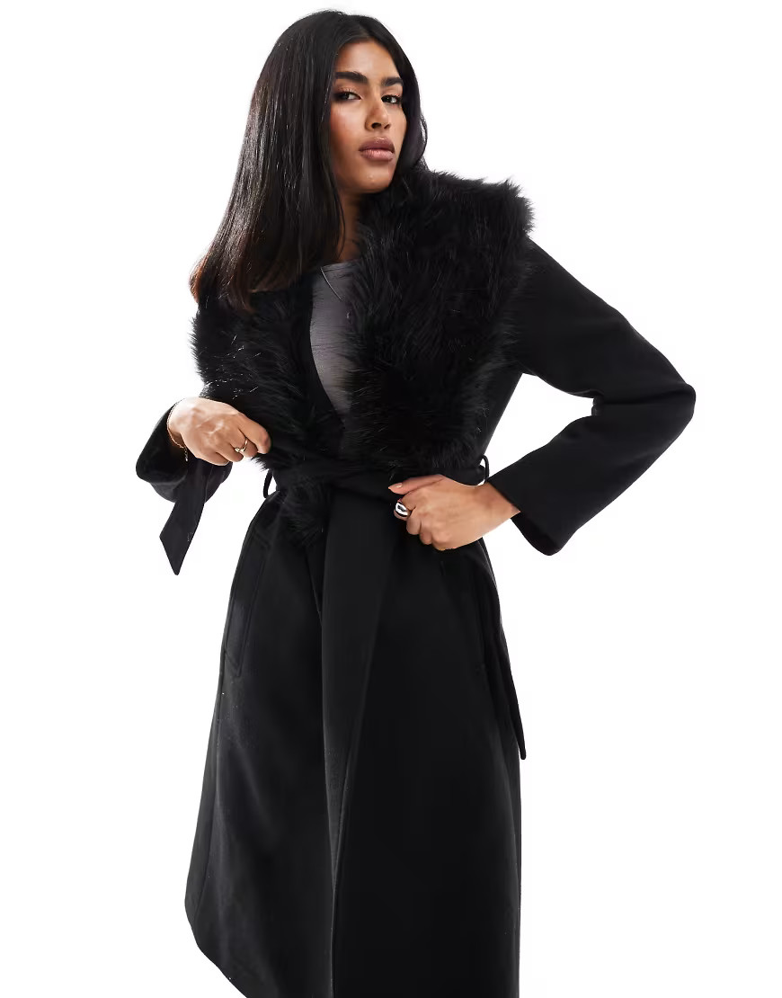 Stradivarius longline coat with fur collar detail in black | ASOS (Global)