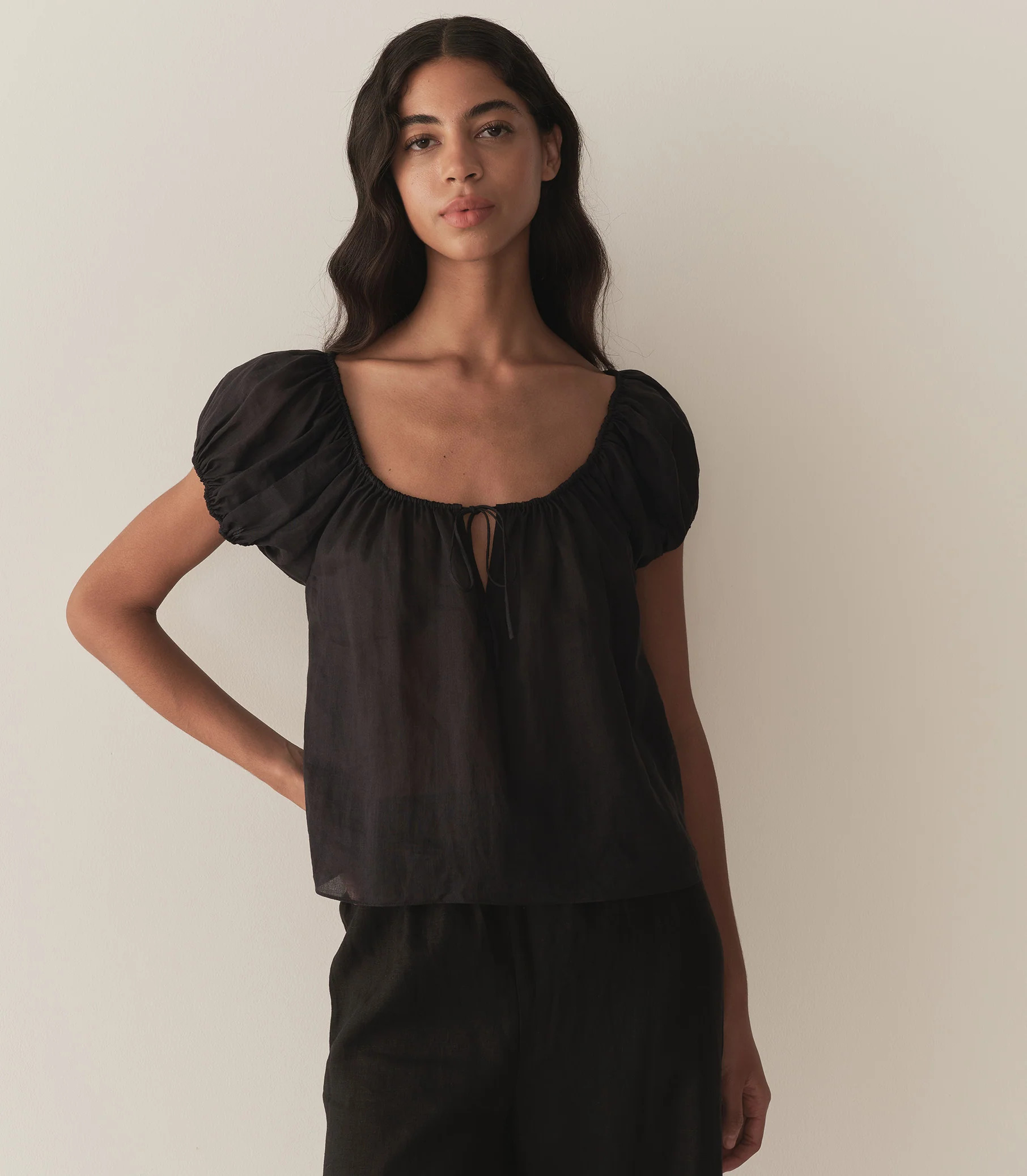 Solina Top - Black | DÔEN | DOEN