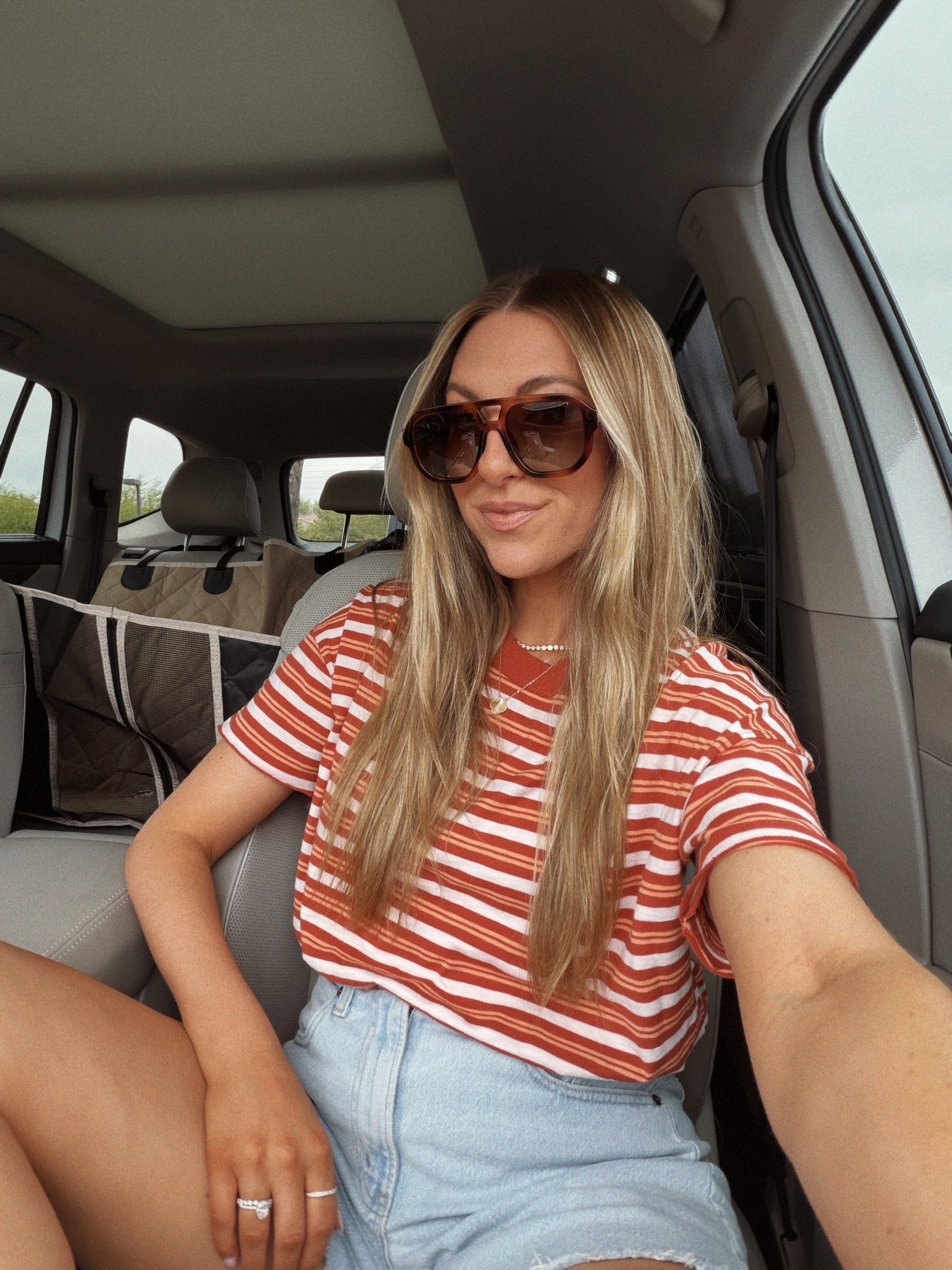 Casual spring fit! Wearing XS tee and 27 shorts 