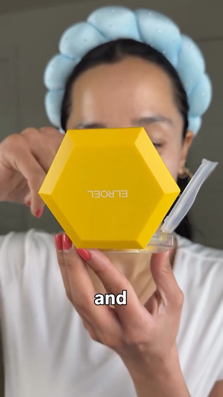 One thing I never skip? SPF.
This Elroel Sunscreen Cushion keeps my skin protected and glowing without ruining my makeup ✨ comment “LINK” and I will send it to you 🤍👏🏼

@elroel_global 

#spf #suncare #suncushion #sunscreen #koreanspf