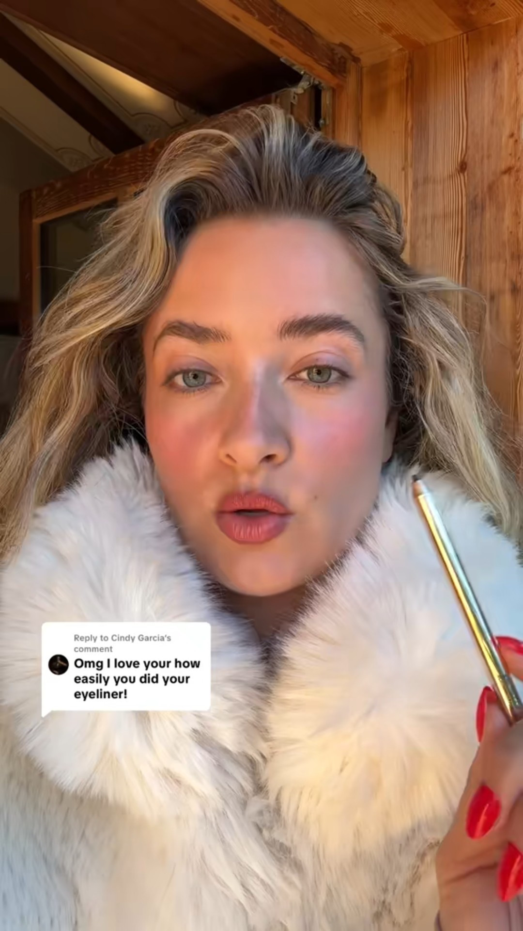 Easy hack for winged eyeliner 