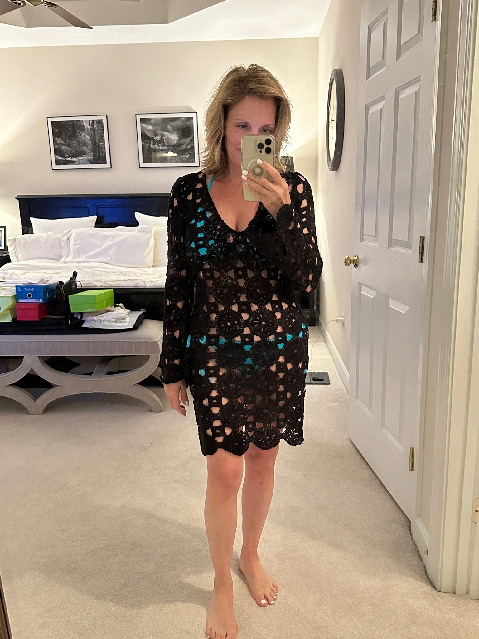 Gorgeous black cover-up which 
Curves in at waist. A bit scratchy but oh so nice. Also comes in white and pink. Size xsmall

#LTKOver40 #LTKStyleTip #LTKSwim