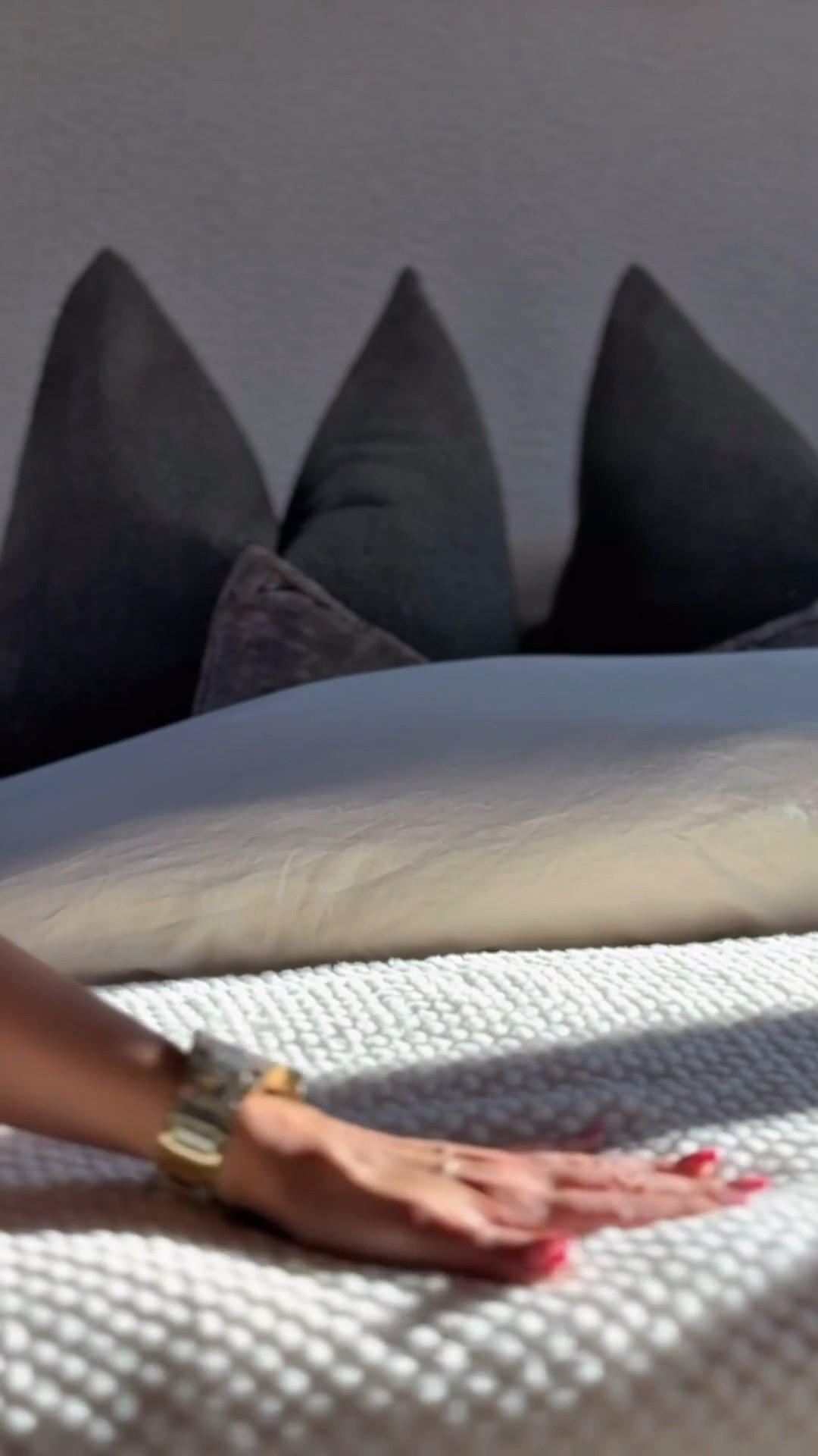 The most‑loved Amazon finds right now. All best sellers that truly live up to the hype. These are the kind of zero‑regret purchases everyone keeps coming back to 🤎


#amazonpurchases #mostlovedamazonfinds #amazonbestsellers #amazonmusthaves #amazonfavorites #zeroregretpurchases #worththerave #amazonfinds #lovedbyeveryone #amazonaddict #dailyfavorites #topratedamazon #summerthompsonstyles


#LTKdayinmylife #LTKvlog #LTKHome