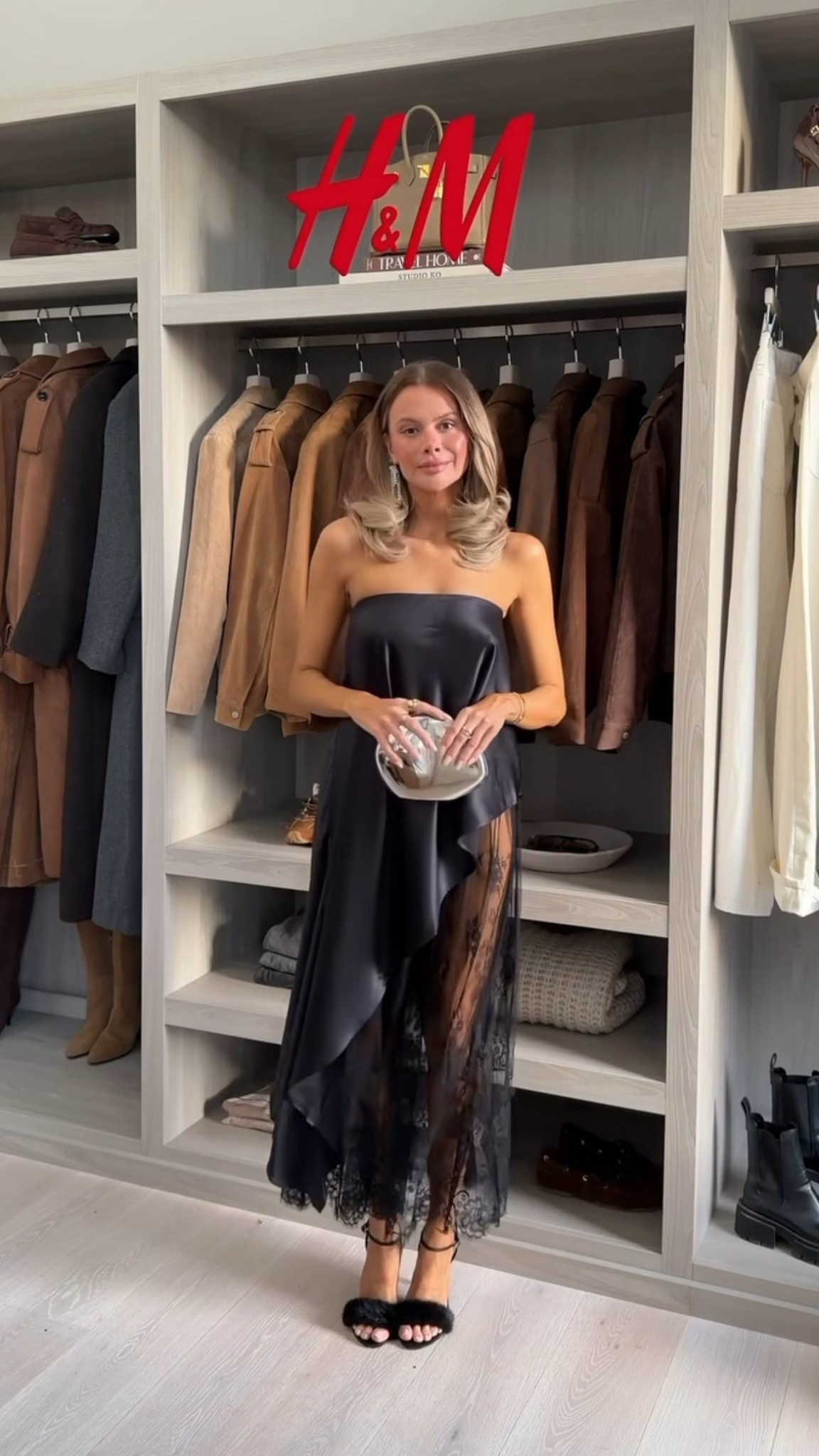 🖤🖤

I’m wearing a size 8 in both top and skirt 


#LTKuk #LTKpartywear #LTKautumn