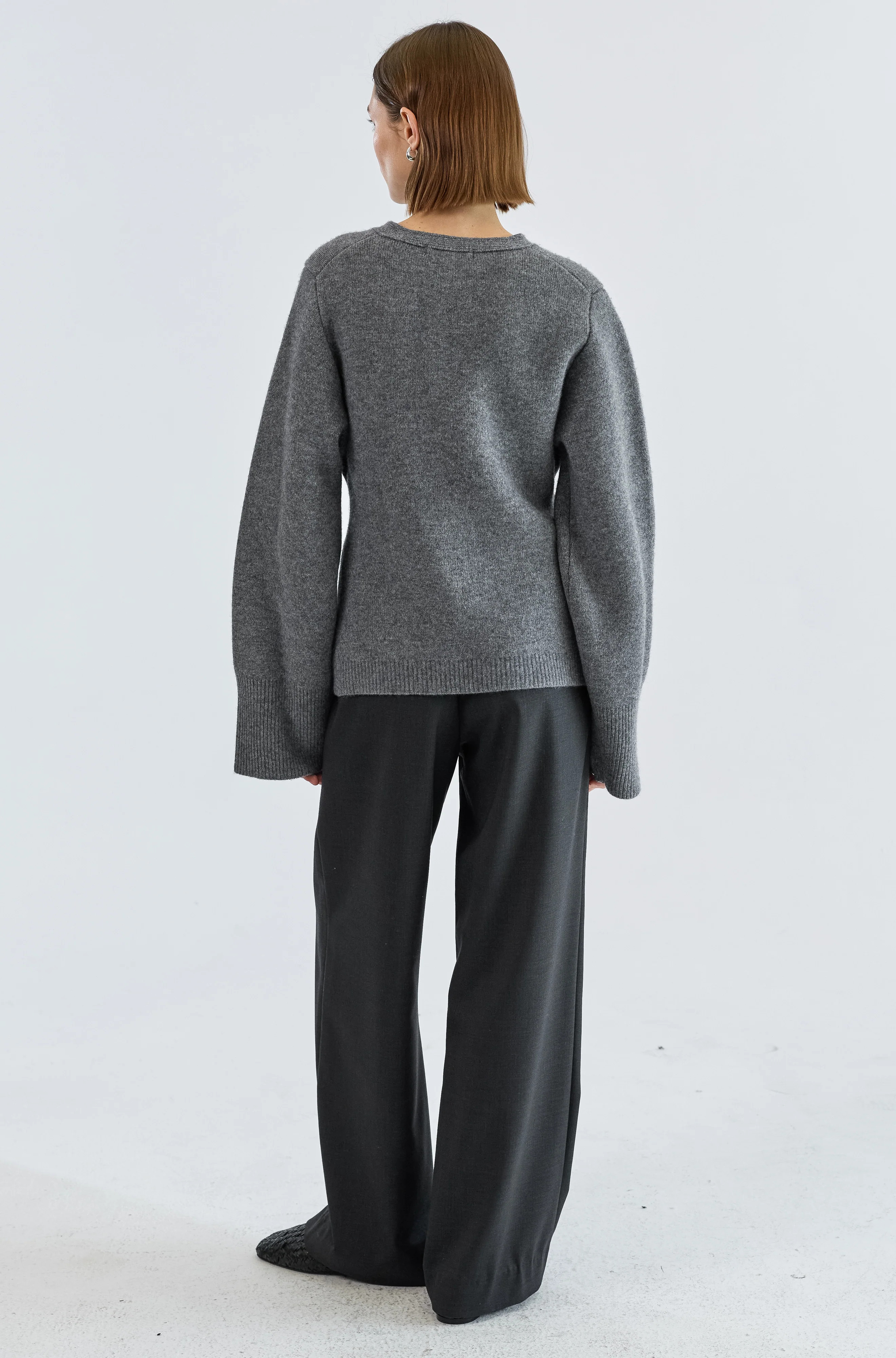 V Neck Cardigan | Almina Concept