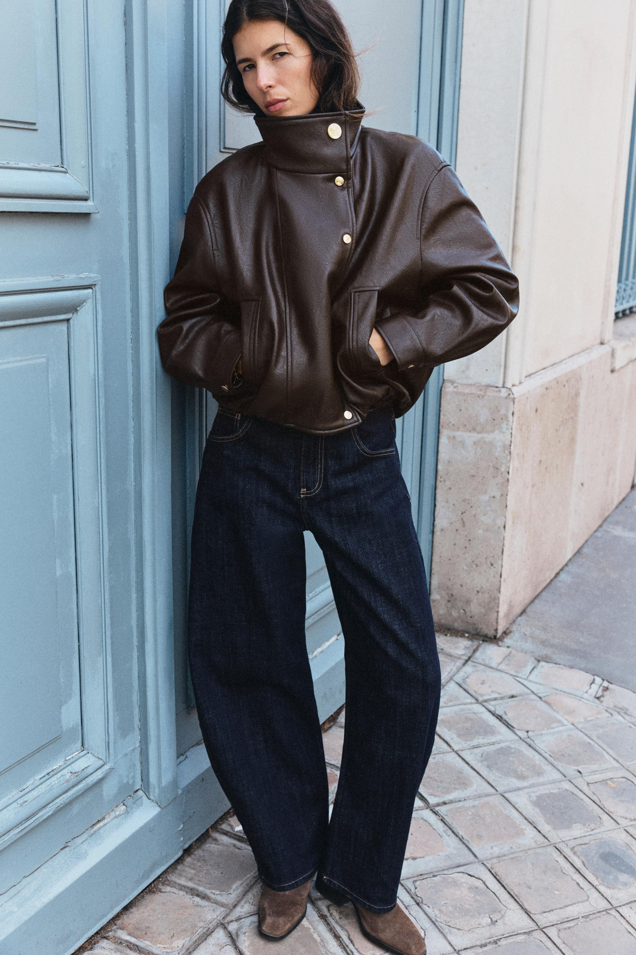 Z1975 BARREL HIGH-WAIST JEANS WITH BACK EMBROIDERY | Zara UK