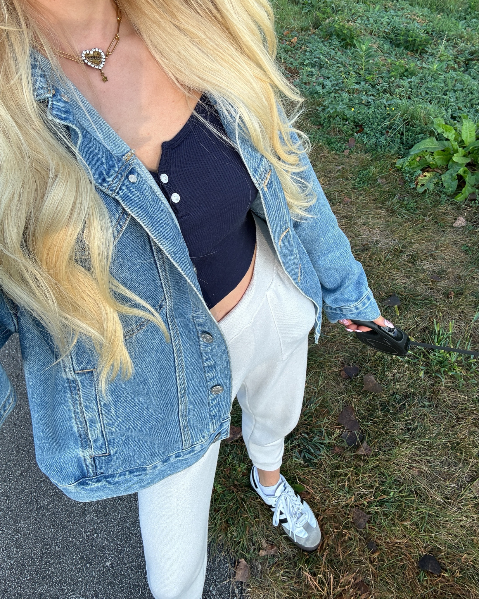 Crisp fall day dog walking outfit 🍂🐾❤️

#LTKStyleTip #LTKSeasonal #LTKFindsUnder100