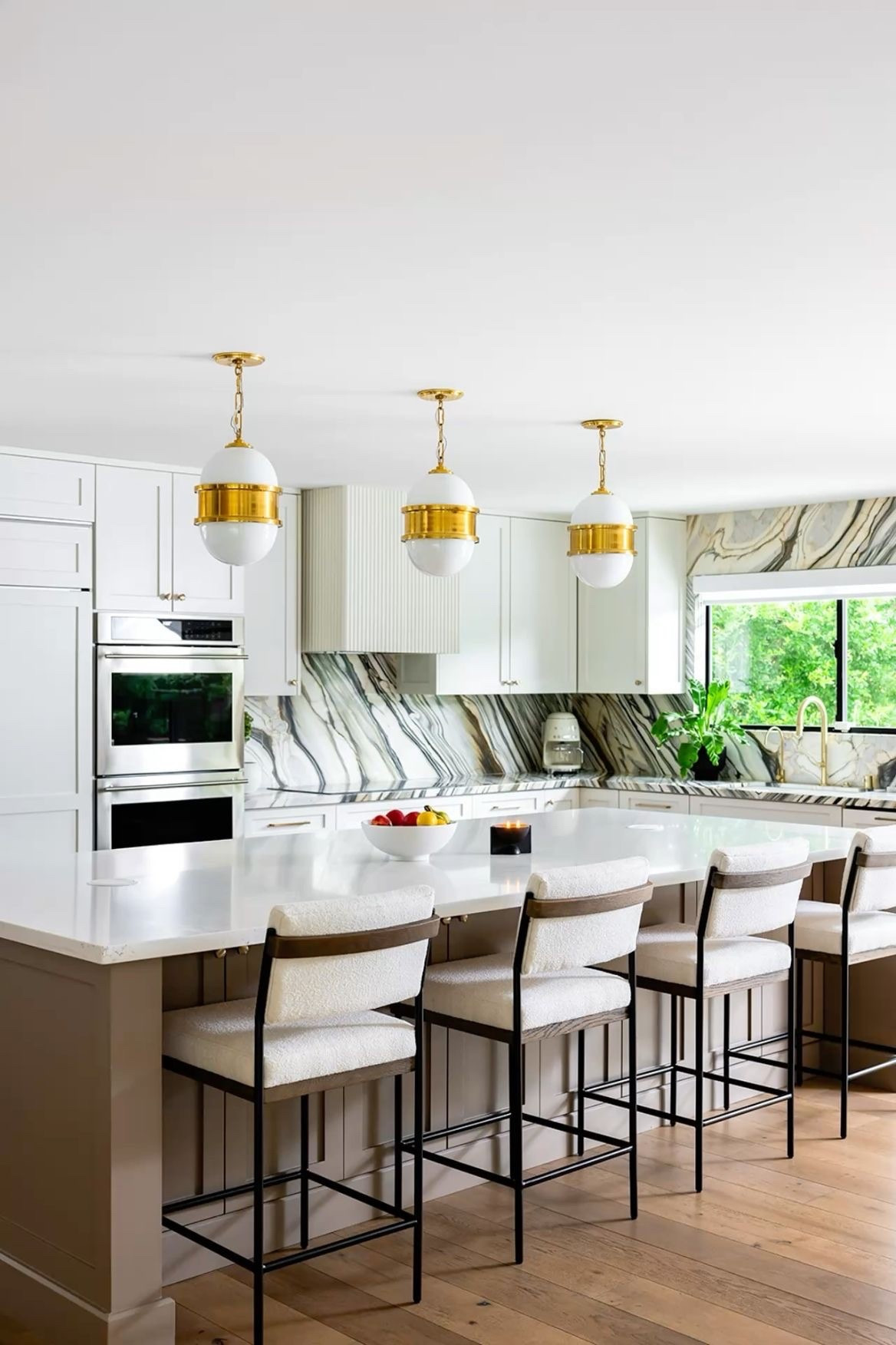 The perfect neutral barstool that’ll look great in any kitchen! I’m obsessed!! 


#LTKSaleAlert #LTKFindsUnder100 #LTKStyleTip