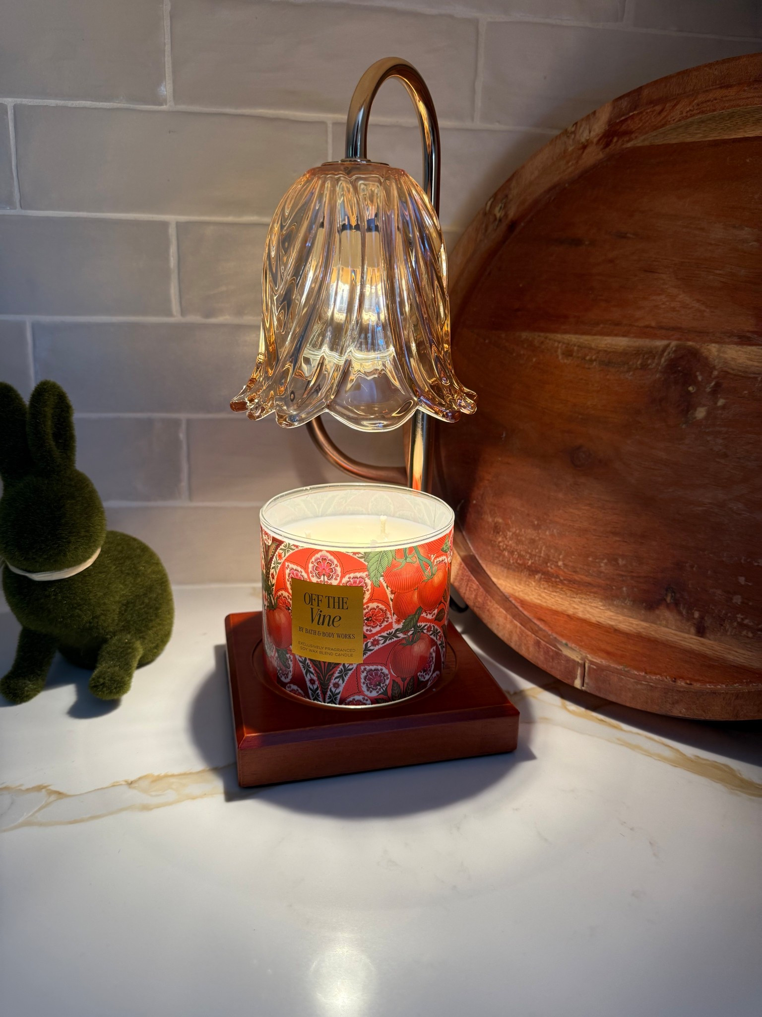 The prettiest warm light candle warmer & GREAT SMELLING candle 🕯️ 

#LTKSaleAlert #LTKSeasonal #LTKHome