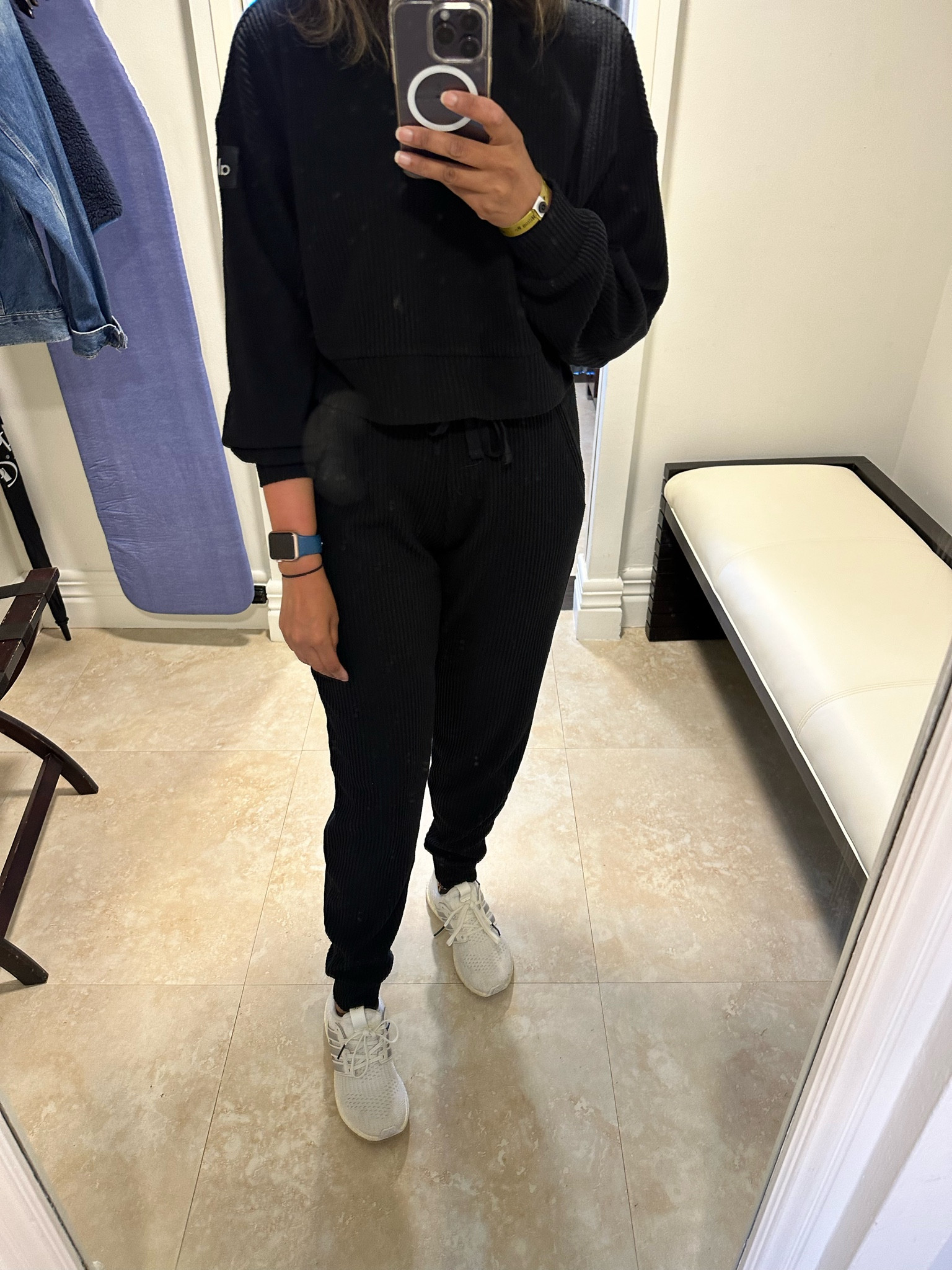 Coord set #traveljogger #travelpants #airportlook 

#LTKeurope #LTKtravel #LTKunder50