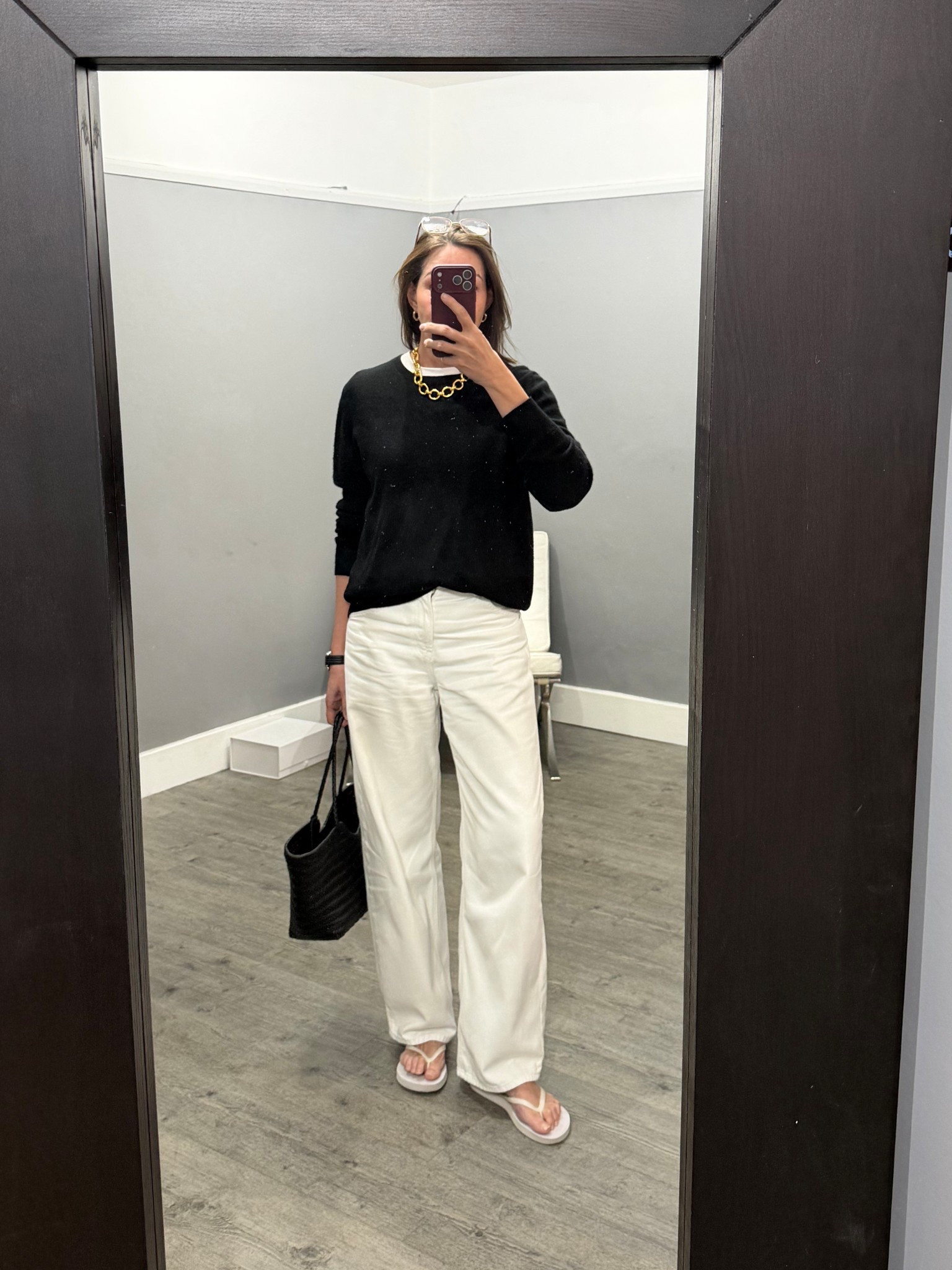 Feeling very 90s today. I do love a monochrome look x
I wear a 14 knit, M tee and 25/31 jeans

#LTKuk #LTKstyletip #LTKspring