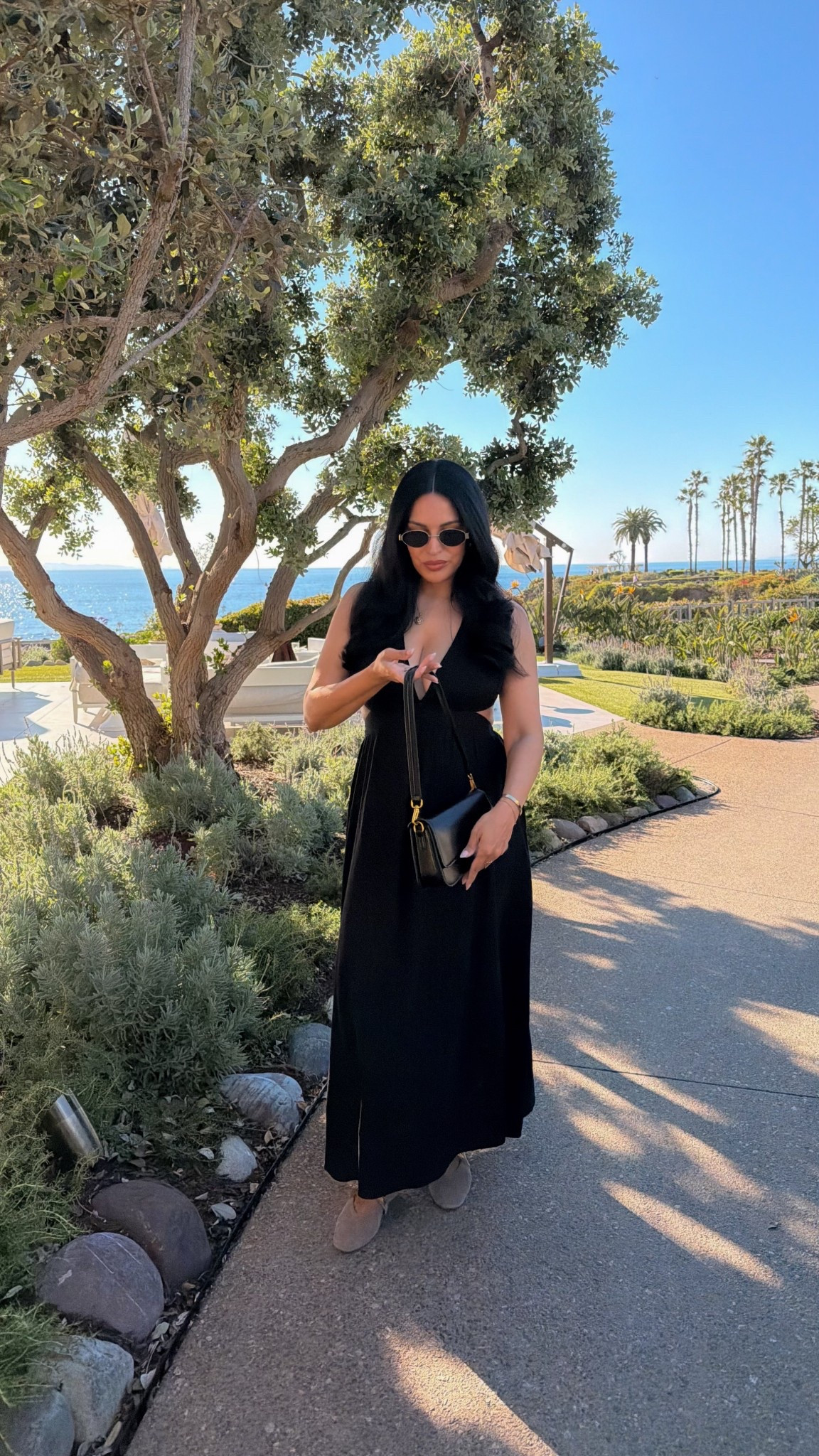 I found the beach dress of the season! It comes in four colors and is super flattering ☀️🌴👏🏼

#LTKSeasonal #LTKootd #LTKOver40