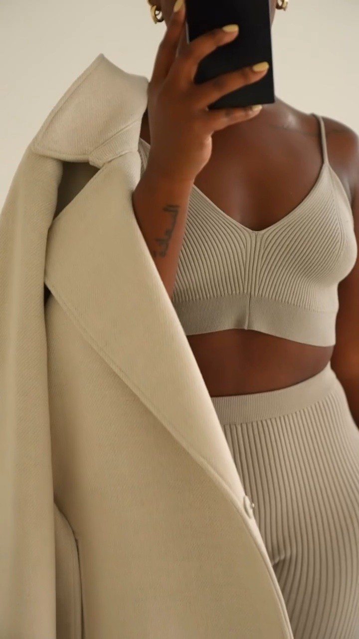 Because a good coat with clean lines is always a must! 🥥🤎

#LTKover40 #LTKfindsunder100 #LTKVideo