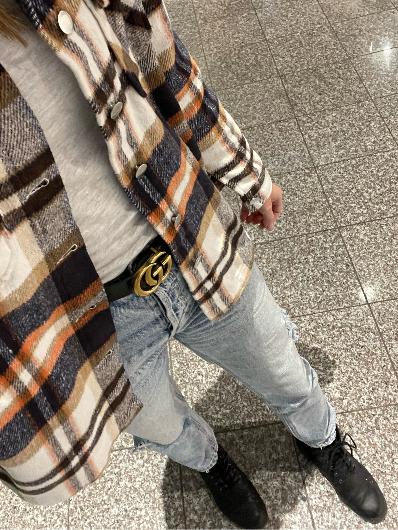 Fall Casual Style

Plaid shacket, long sleeve shirt, high rise jeans, distressed Jeans, belt, boots, crop jeans, mom style, momiform, shacket, fall outfit, pumpkin patch outfit.

#LTKSeasonal #LTKFindsUnder100 #LTKOver40