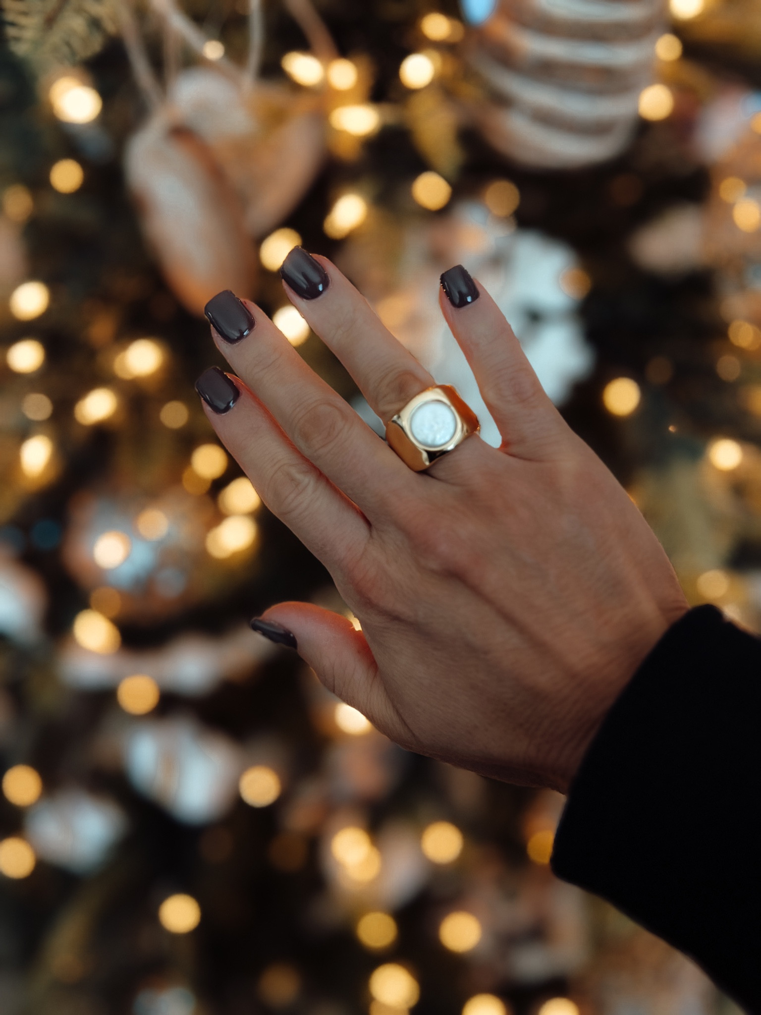 Statement ring …

Stocking stuffer, gift ideas, Madewell, holiday sale, jewelry 

#LTKCyberWeek #LTKHolidaySale #LTKGiftGuide