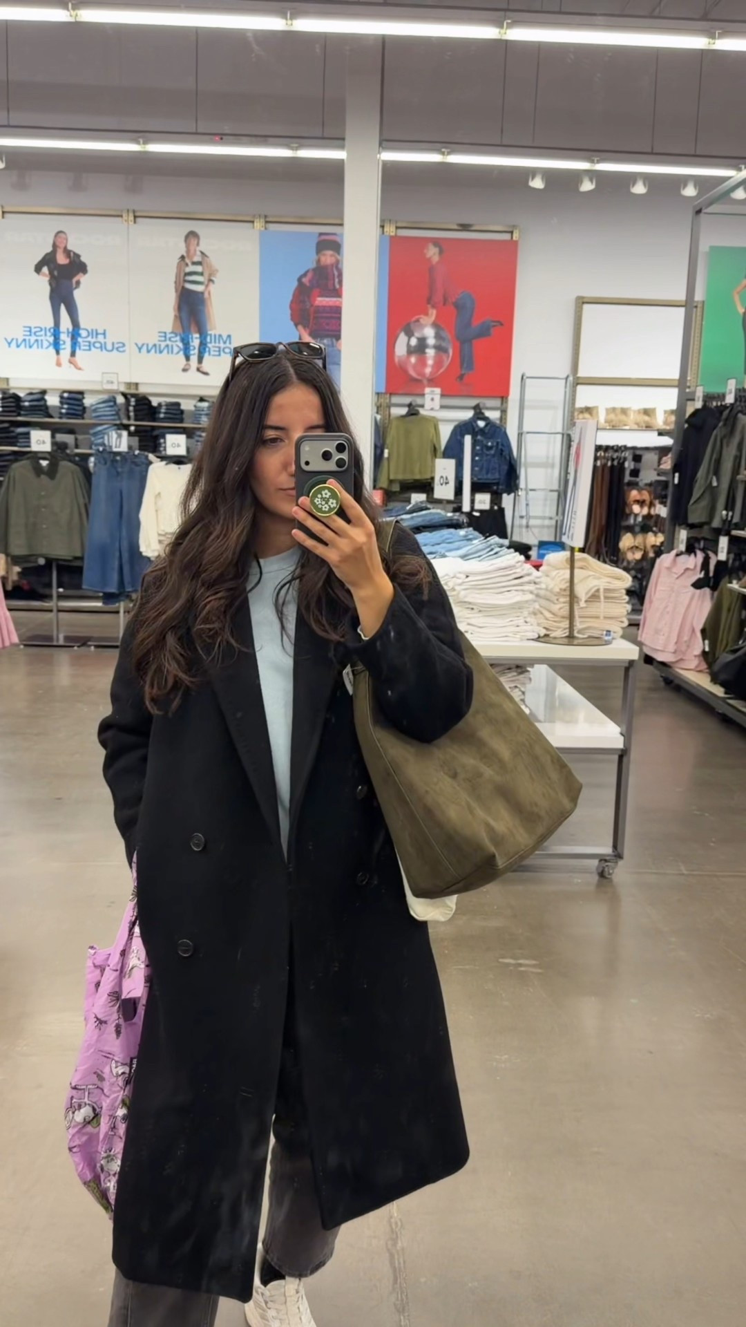 In shock that this purse is under $40 CAD — such a great size, and comes in a variety of colours!

#LTKFindsUnder50 #LTKGiftGuide