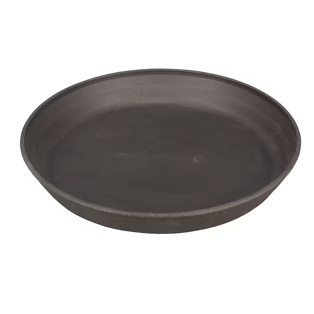 Style Selections 11.54-in Rust Plastic Plant Saucer | Lowe's