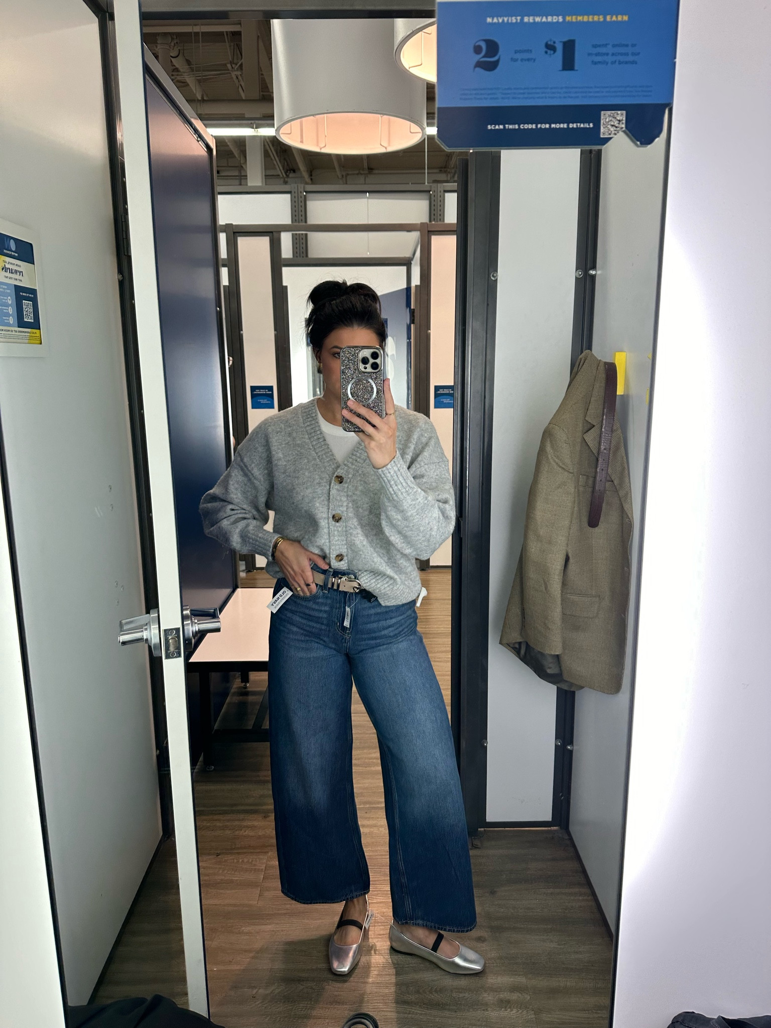 Timeless Edit Episode 1
Old Navy Capsule Wardrobe pieces 
Satin midi skirt, loafers, ballet flats, blazer, cardigan, tank, button up, wide leg jeans, trousers, belt

#LTKstyletip #LTKsalealert #LTKfindsunder50