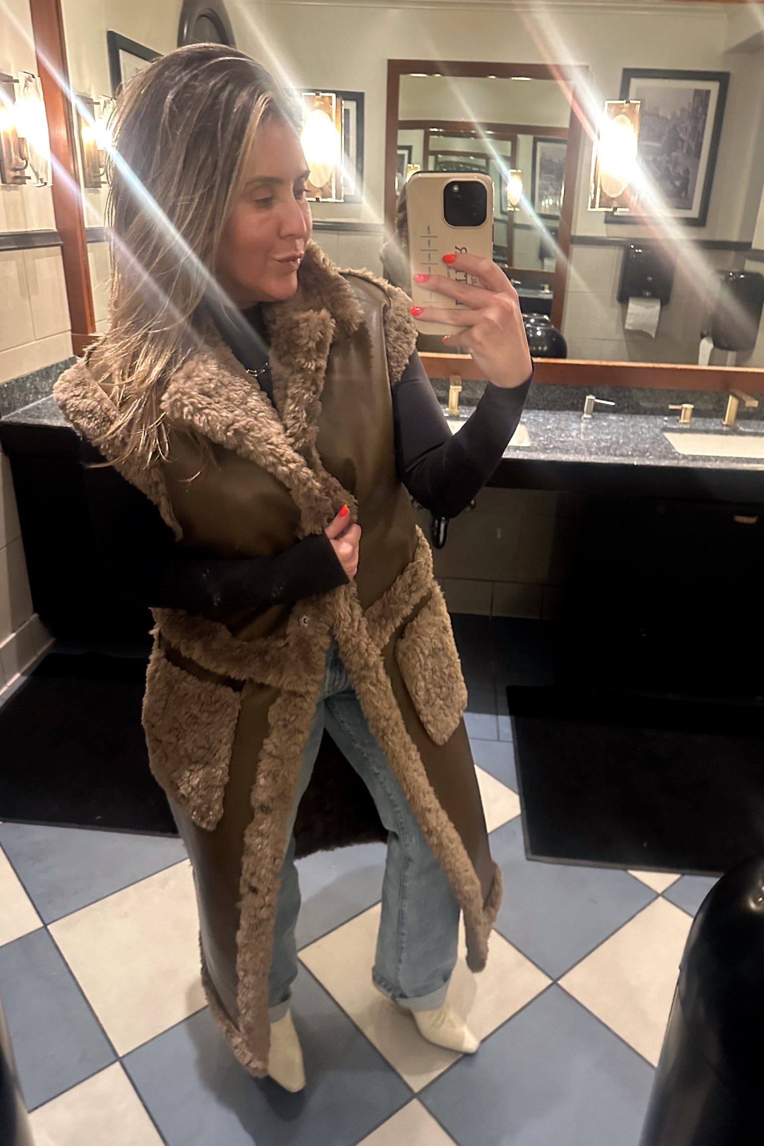 SKIMS bodysuit
KHAITE jeans 

#LTKStyleTip #LTKShoeCrush #LTKSaleAlert