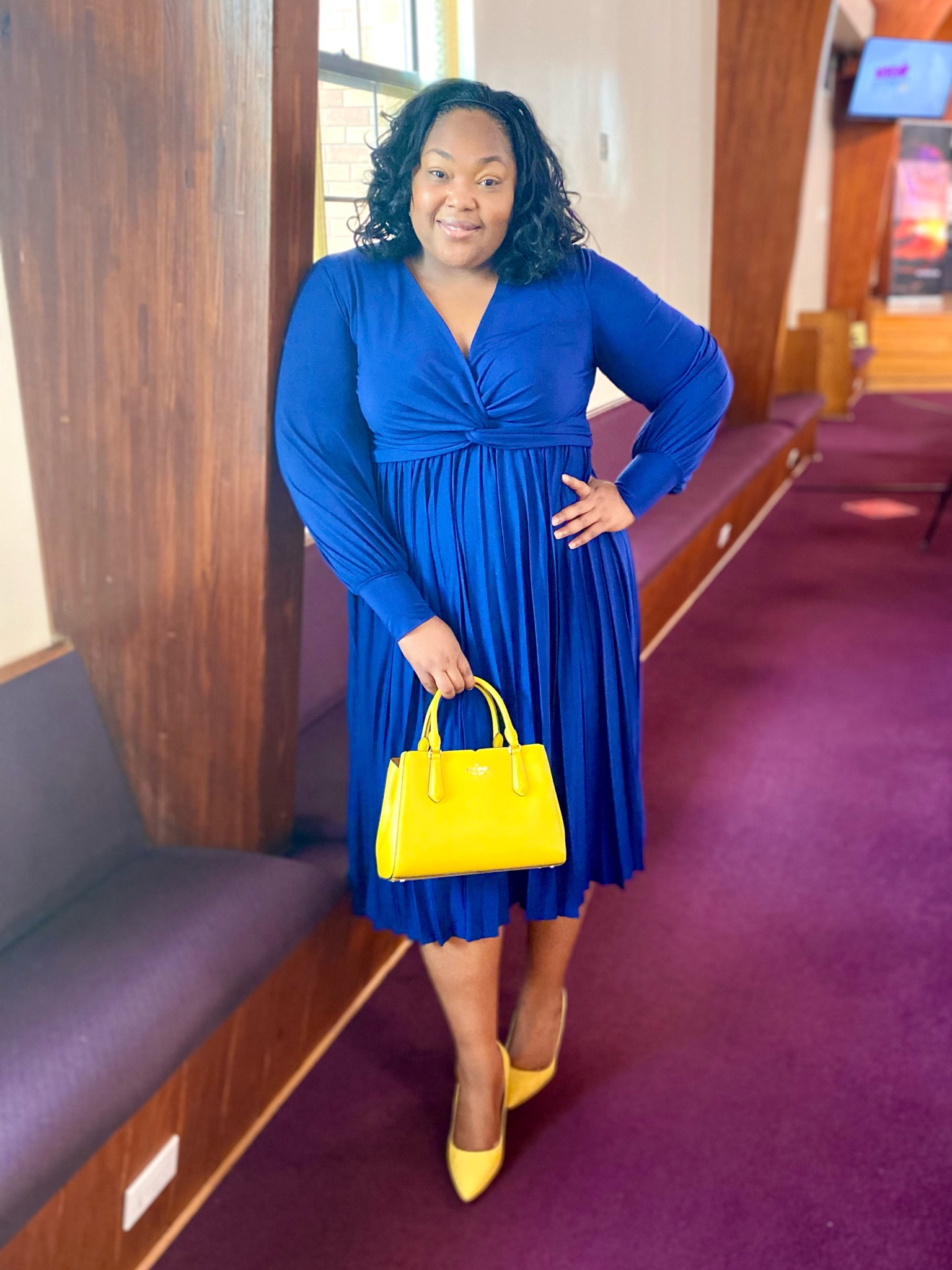 Dressing well is also a form of good manners. 
#bluedress
You can have it too  

#LTKcurves