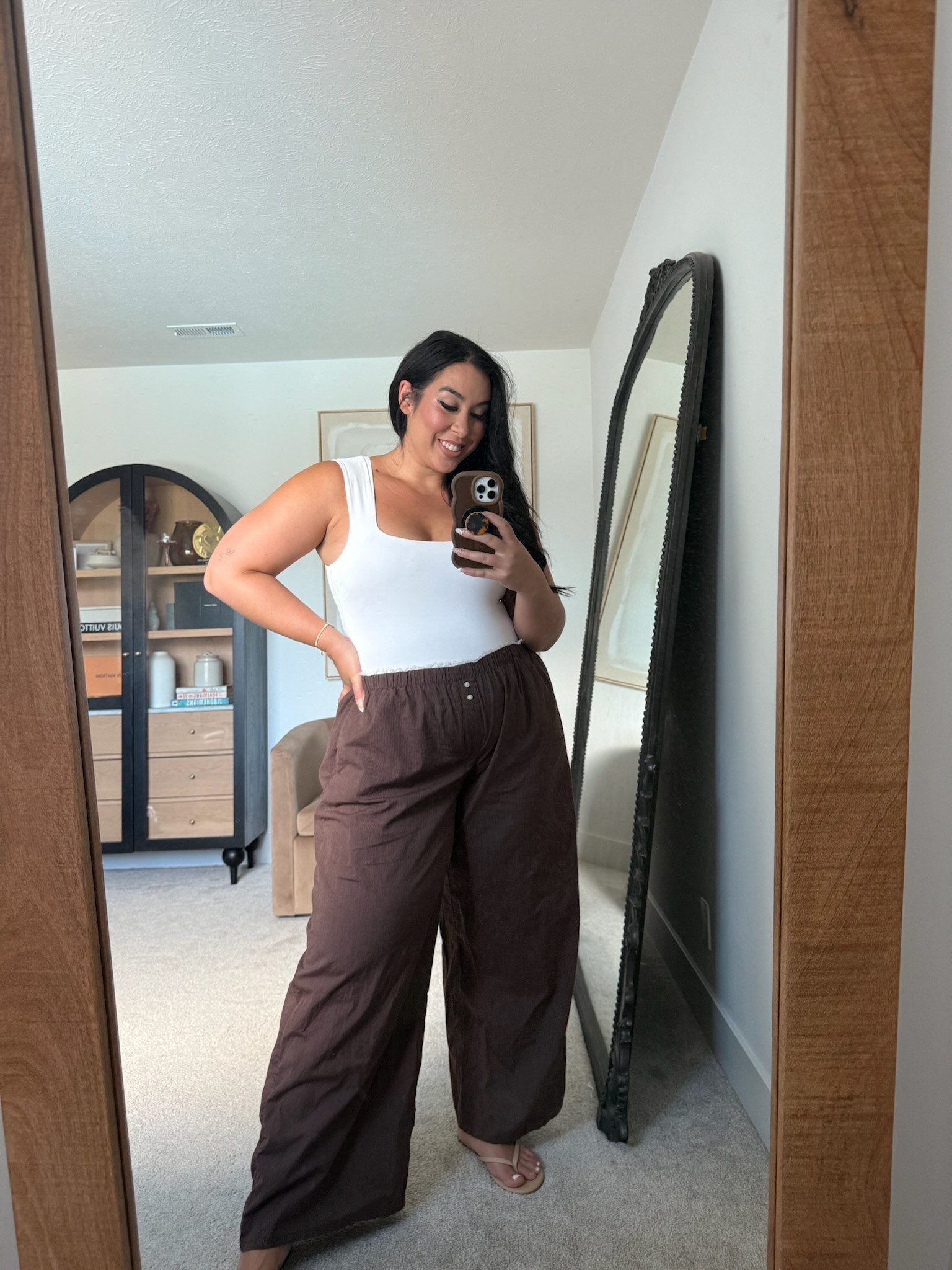 Midsize loungewear outfit! Wearing a size large top and XL bottoms!

Midsize fashion, loungewear, summer style, casual outfit, curvy fashion, women’s summer outfit