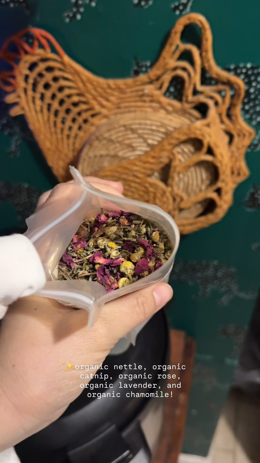 I’ve got a little tickle in my throat and my son has been sneezing all day so naturally — im reaching for my Herbal Goddess tea to help me relax. 

i might as well support my hormones while im at it✨ do yourself a favor and try their teas and body care

#LTKselfcare #LTKmomlife #LTKBaby