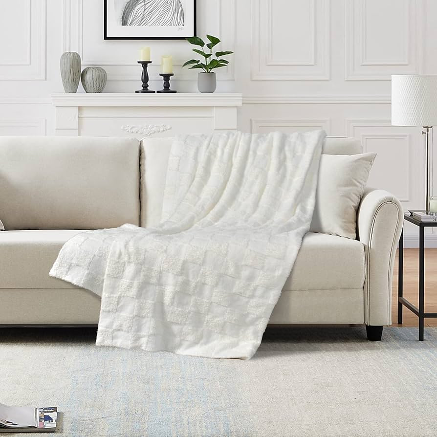 Tufted Throw Blanket for Couch Sofa - Soft Boho Checkerboard Blanket for Bed, Cozy, Warm, and Dec... | Amazon (US)