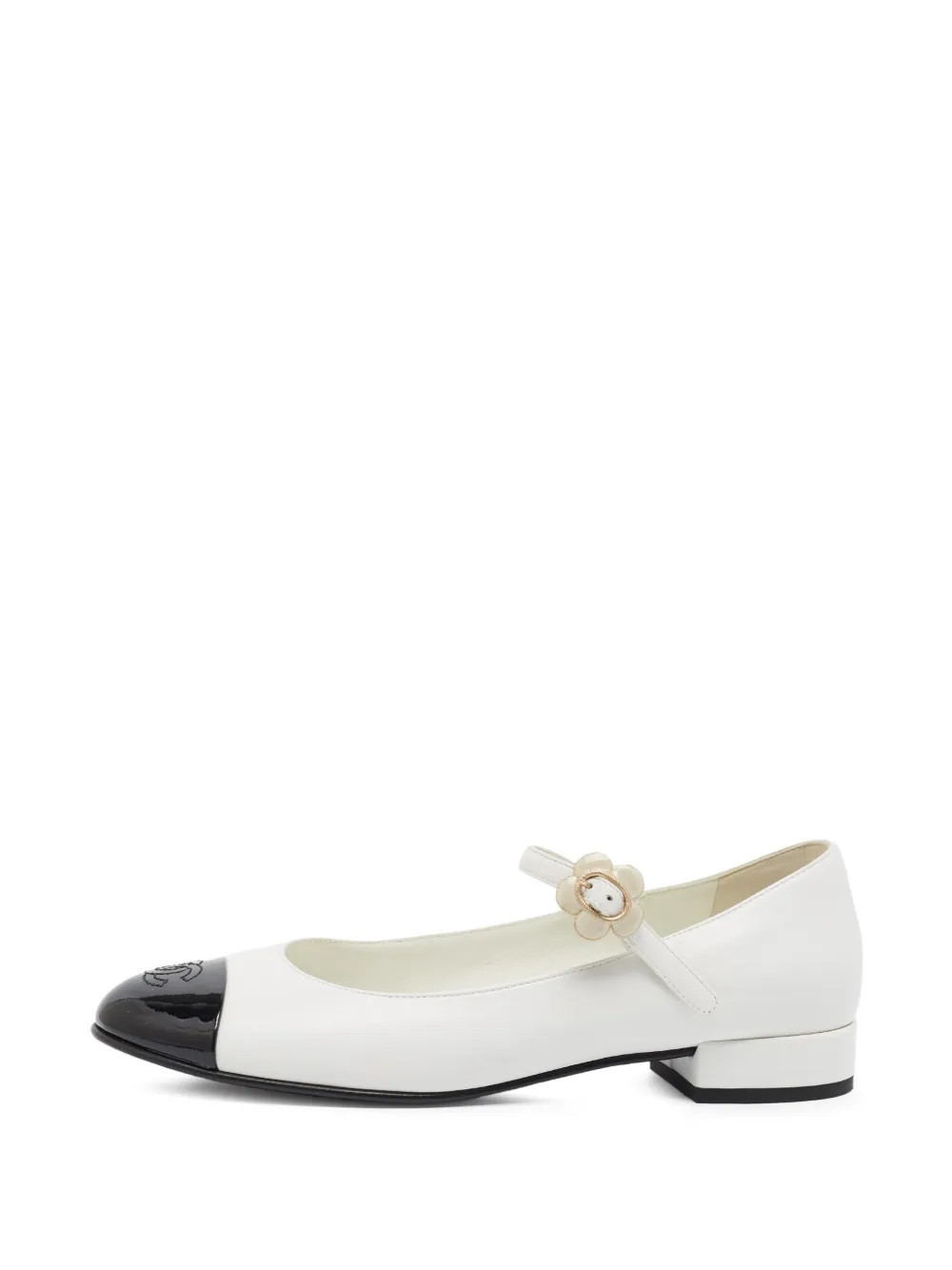 CHANEL Pre-Owned Mary Jane ballet flats - White | Farfetch Global